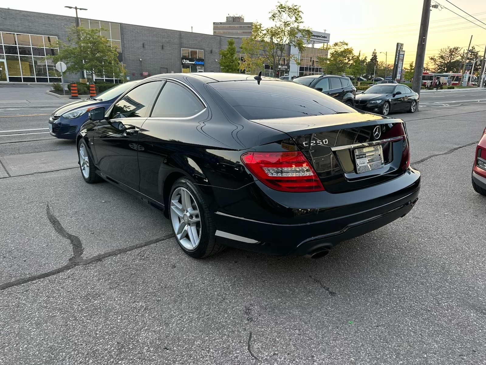 /autocainc/2012-Mercedes-Benz-C-Class-24026115021000627.jpg