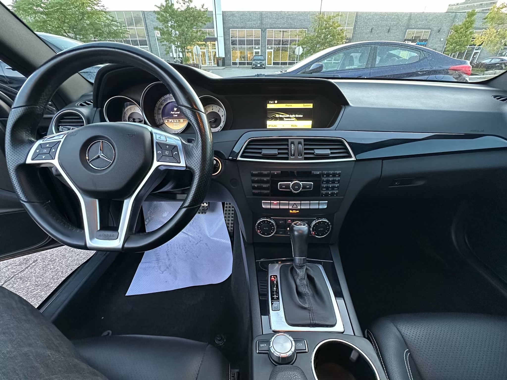 /autocainc/2012-Mercedes-Benz-C-Class-2981392229372082.jpg