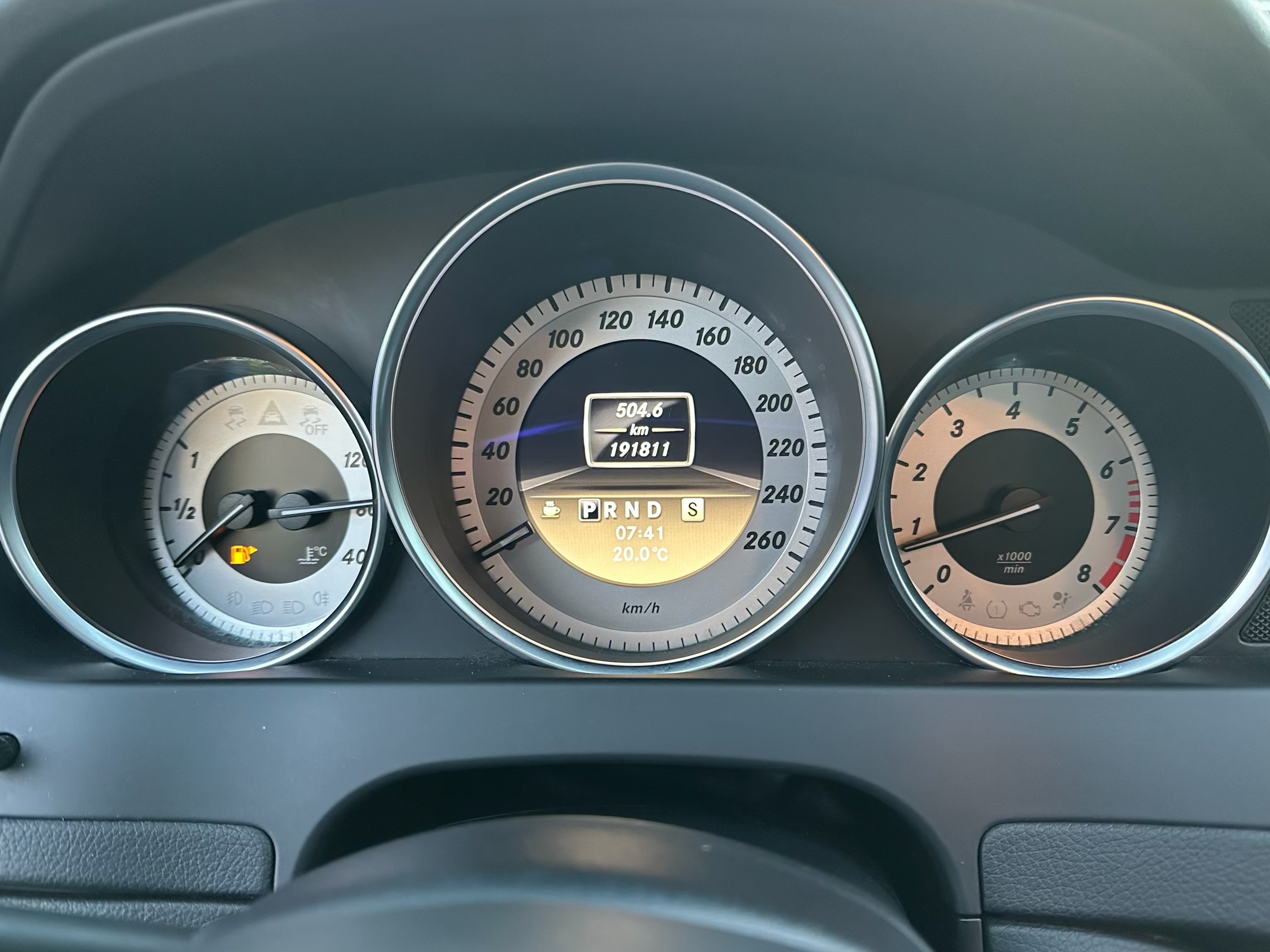 /autocainc/2012-Mercedes-Benz-C-Class-9612945788739673.jpg
