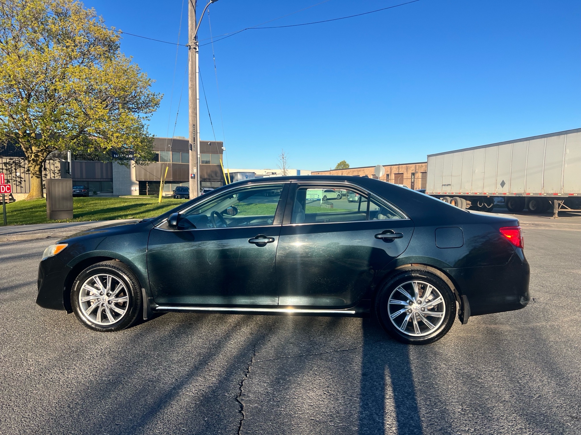 /autocainc/2012-Toyota-Camry-593364645533009.jpg