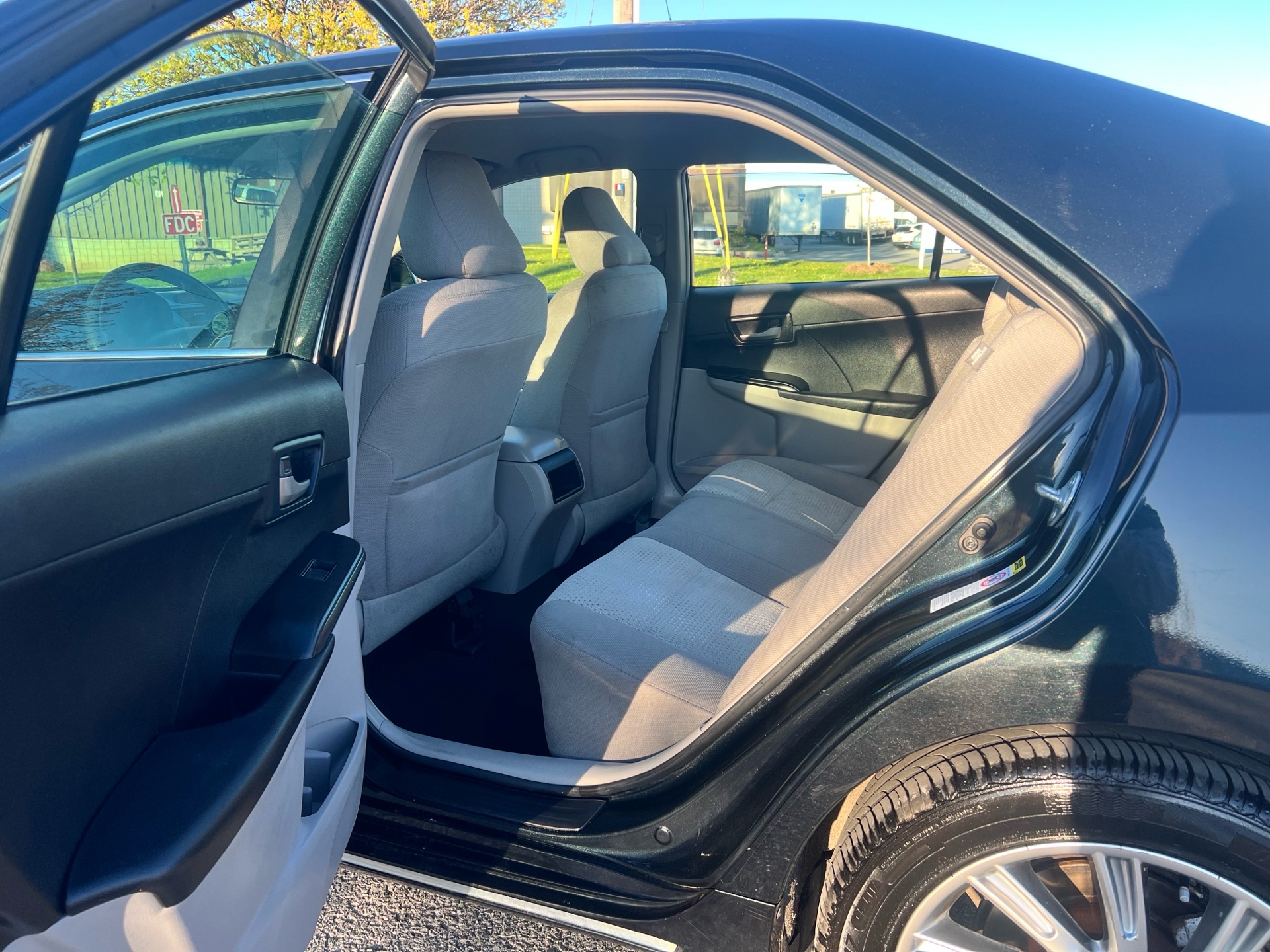 /autocainc/2012-Toyota-Camry-8245045726460749.jpg