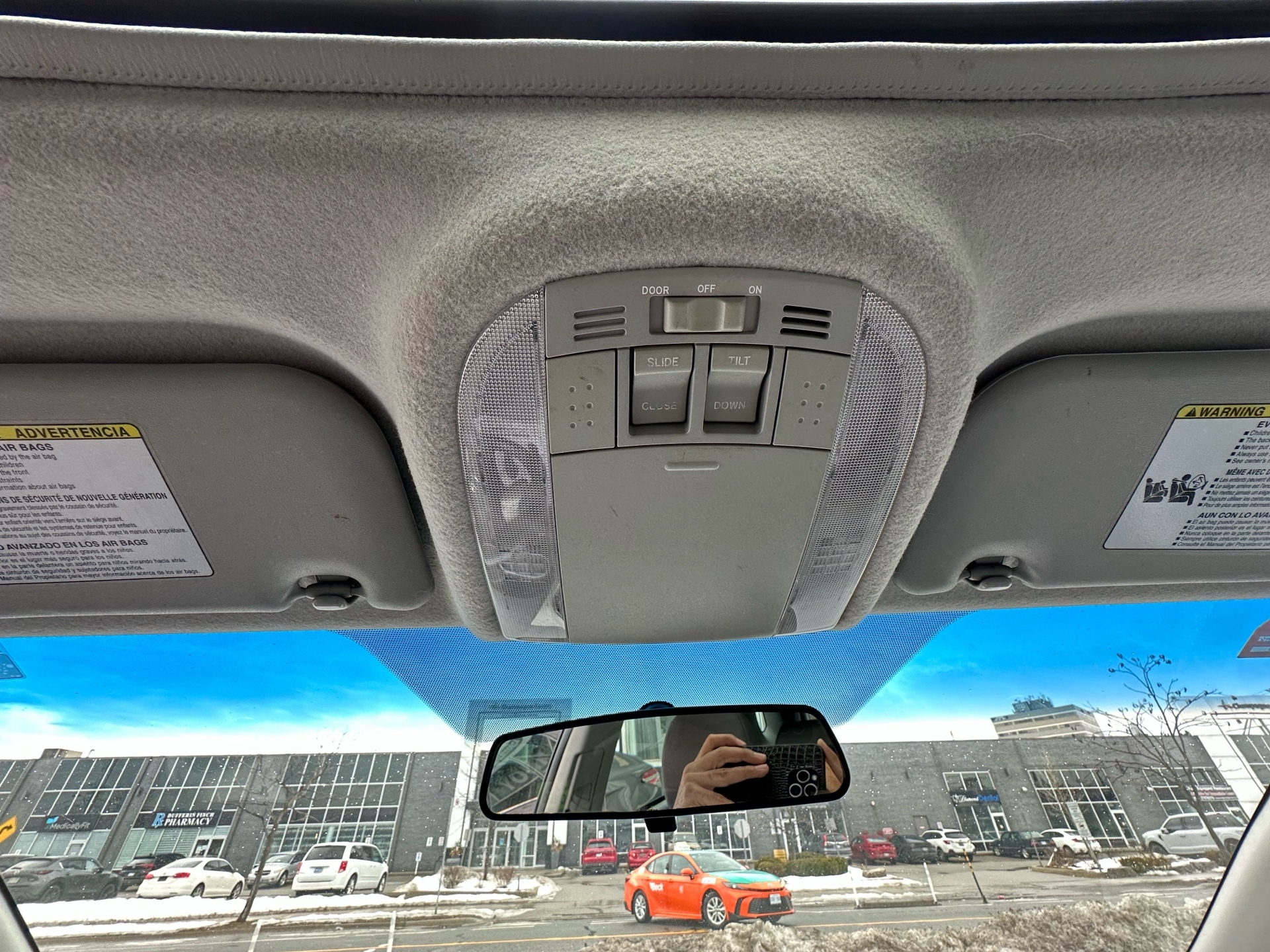 /autocainc/2012-Toyota-Matrix-20494880884162736.jpg