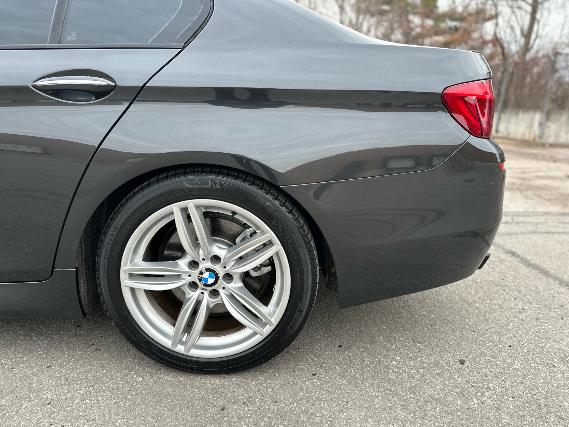 /autocainc/2013-BMW-5Series-9037321917286703.jpg
