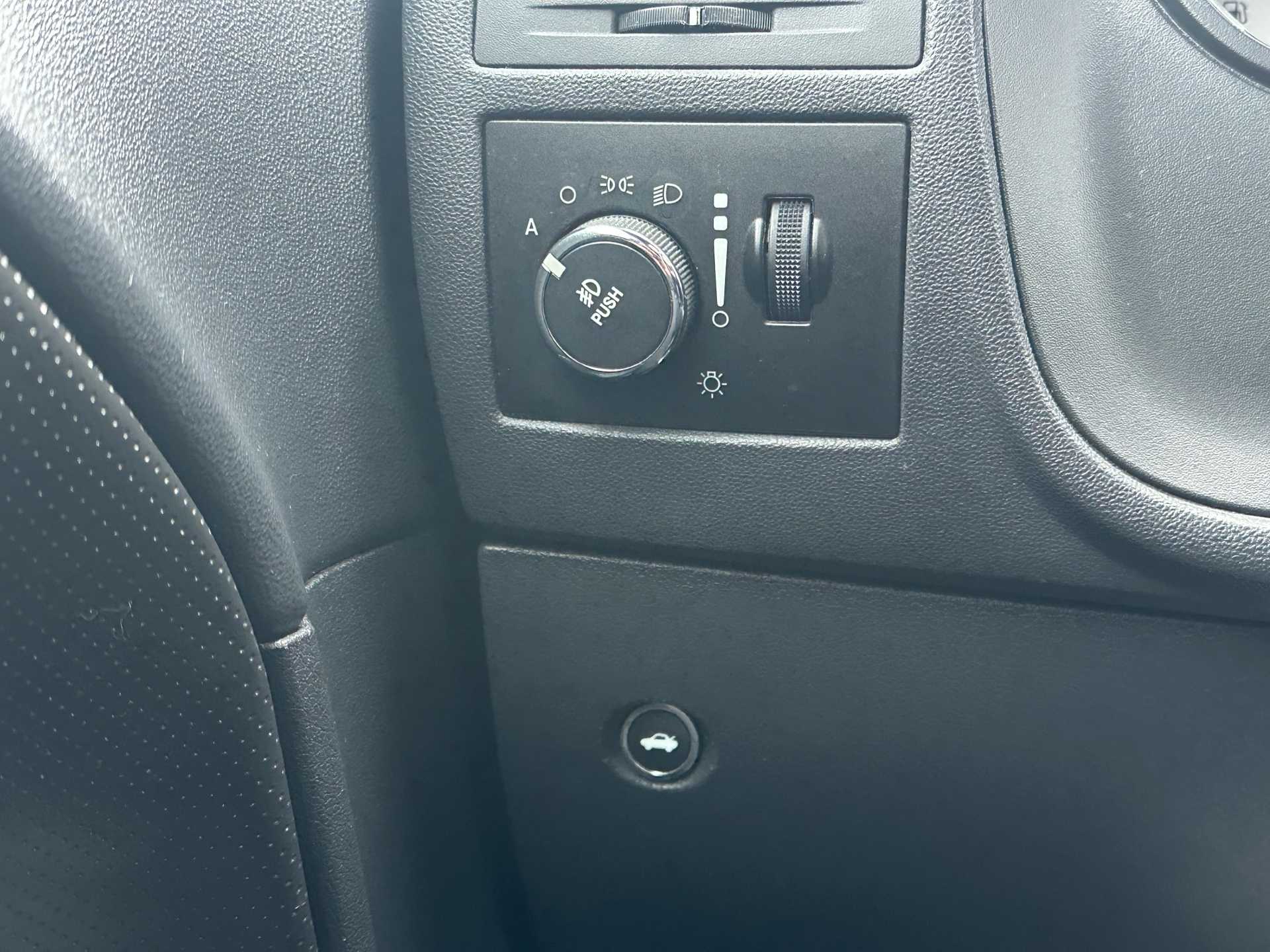 /autocainc/2013-Dodge-Challenger-10491494176544758.jpg