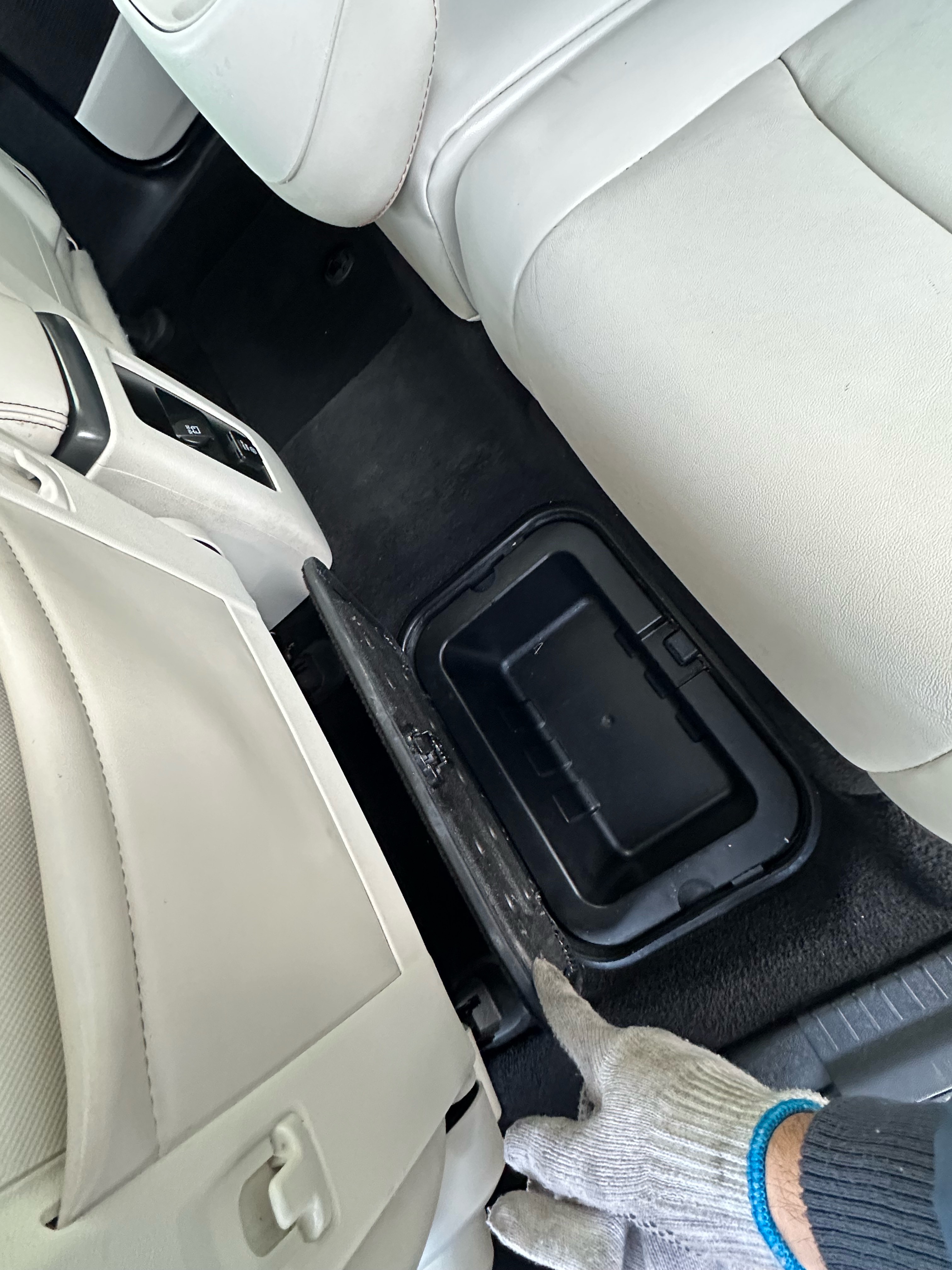 /autocainc/2013-Dodge-Journey-1631383295347948.jpg