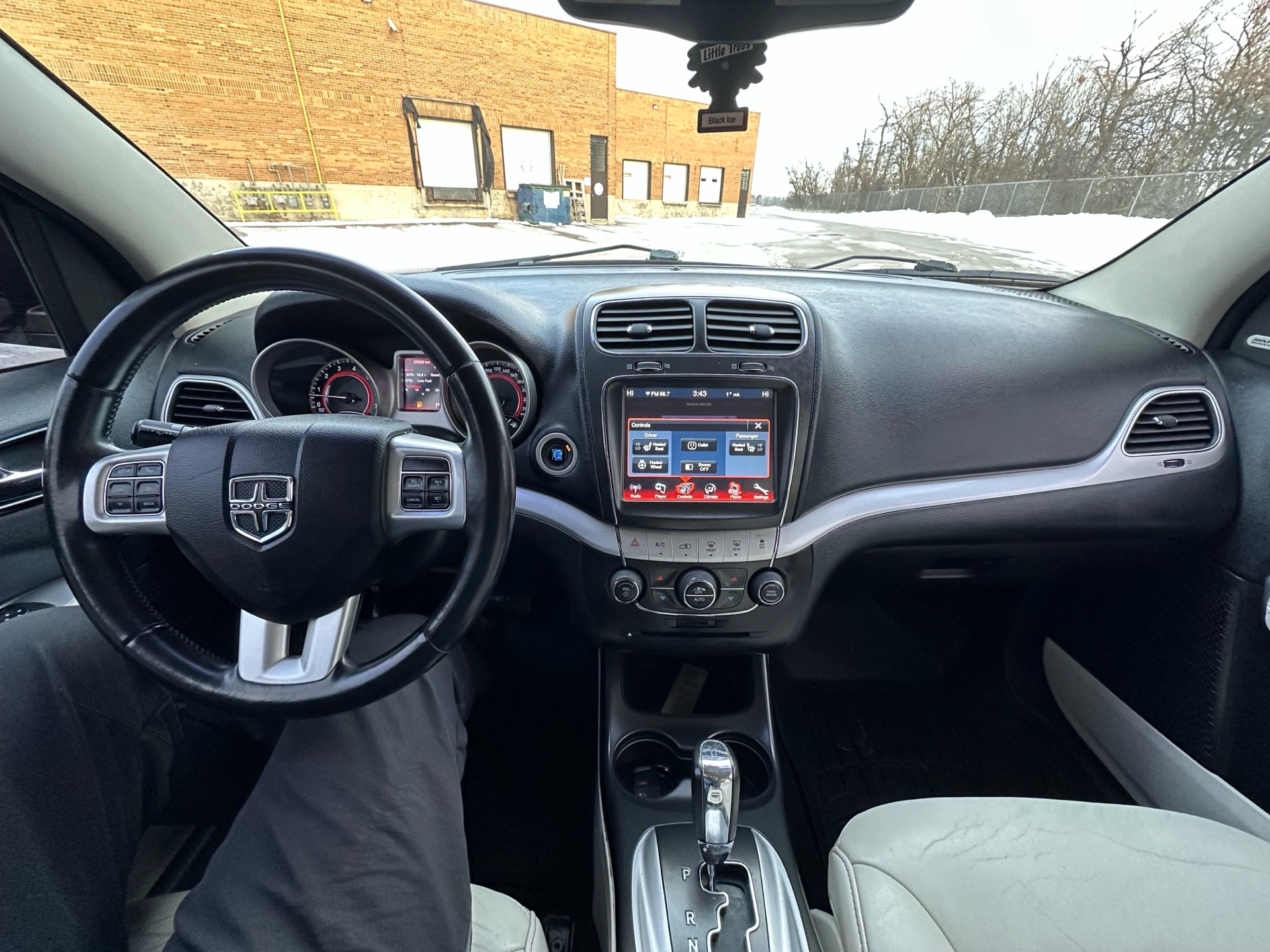 /autocainc/2013-Dodge-Journey-6686375281697672.jpg