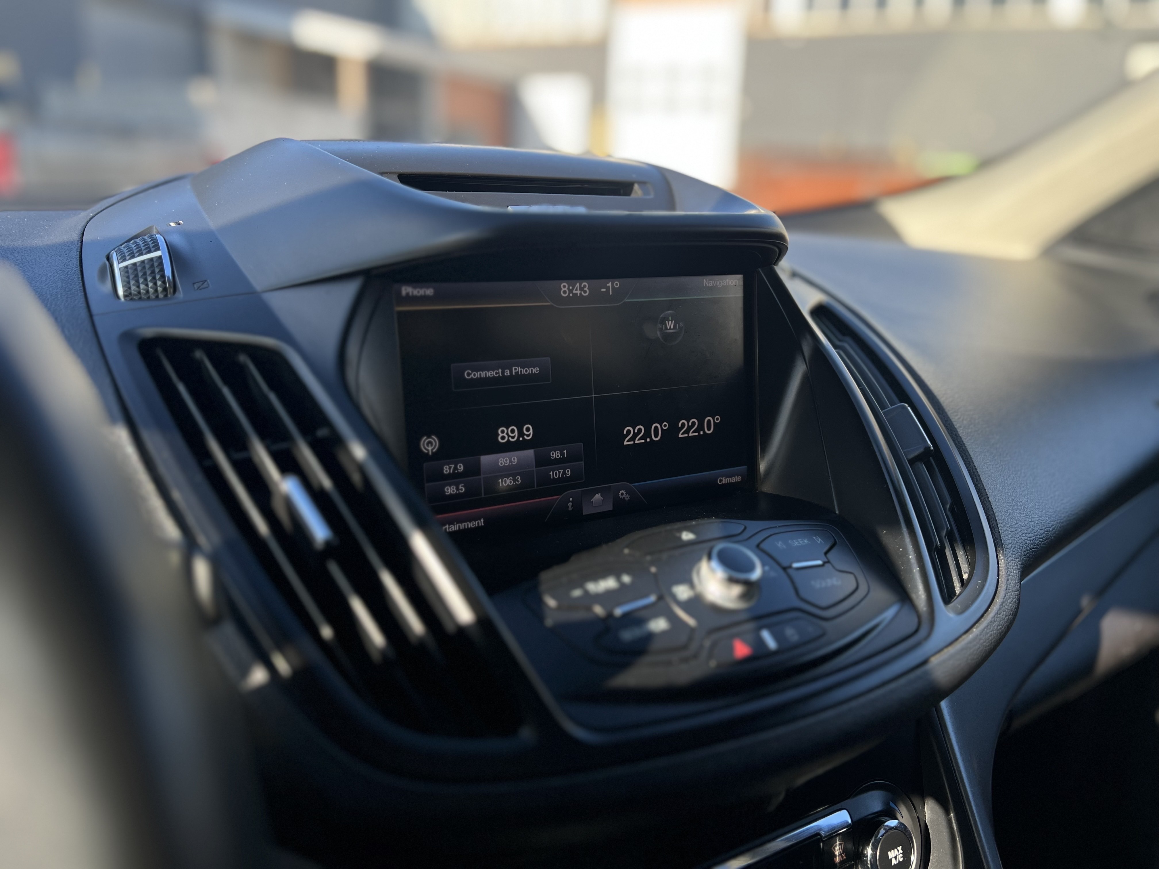 /autocainc/2013-Ford-Escape-08147896617022687.jpg