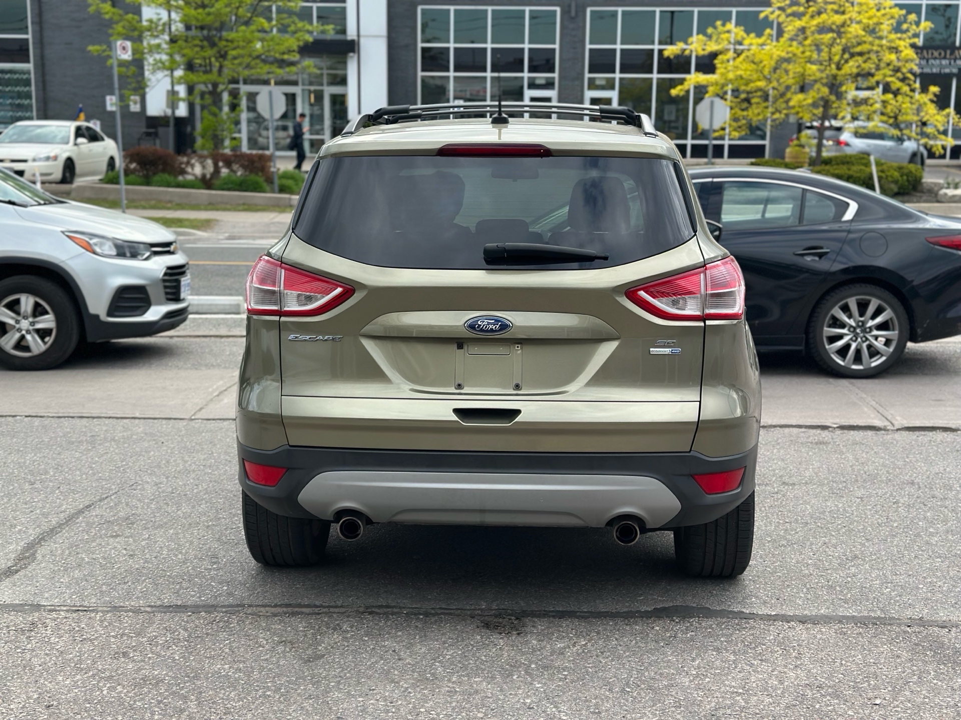 /autocainc/2013-Ford-Escape-1079322010955992.jpg