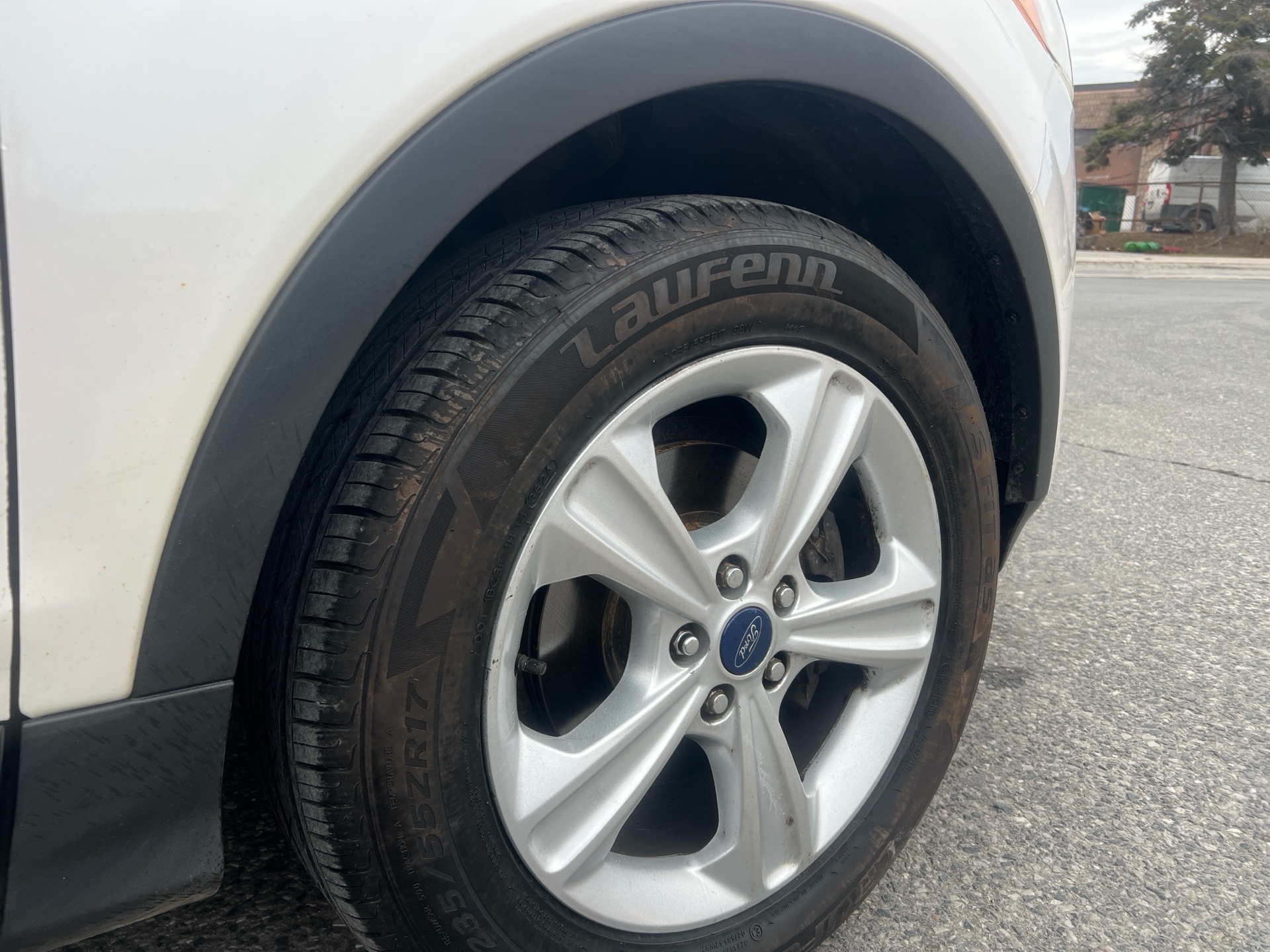/autocainc/2013-Ford-Escape-1591239767736854.jpg