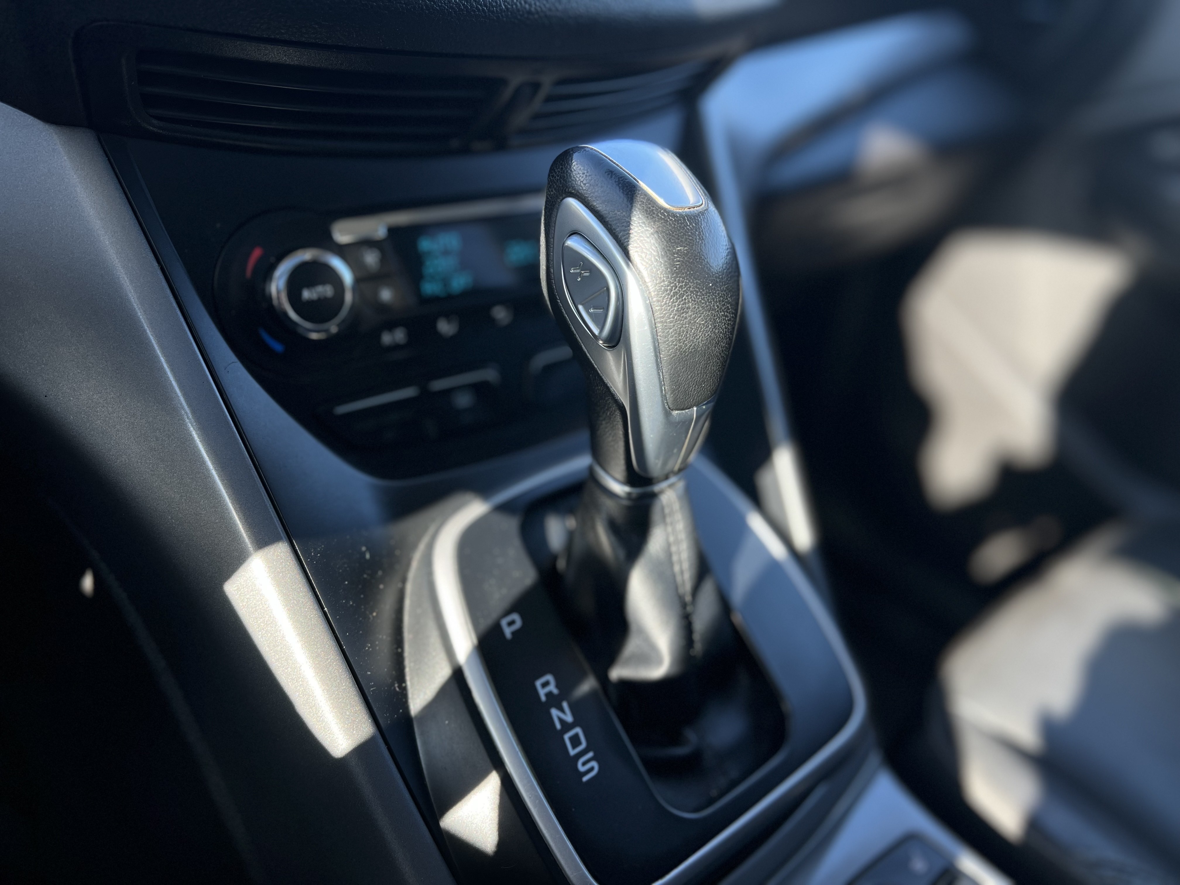 /autocainc/2013-Ford-Escape-7720996865513465.jpg