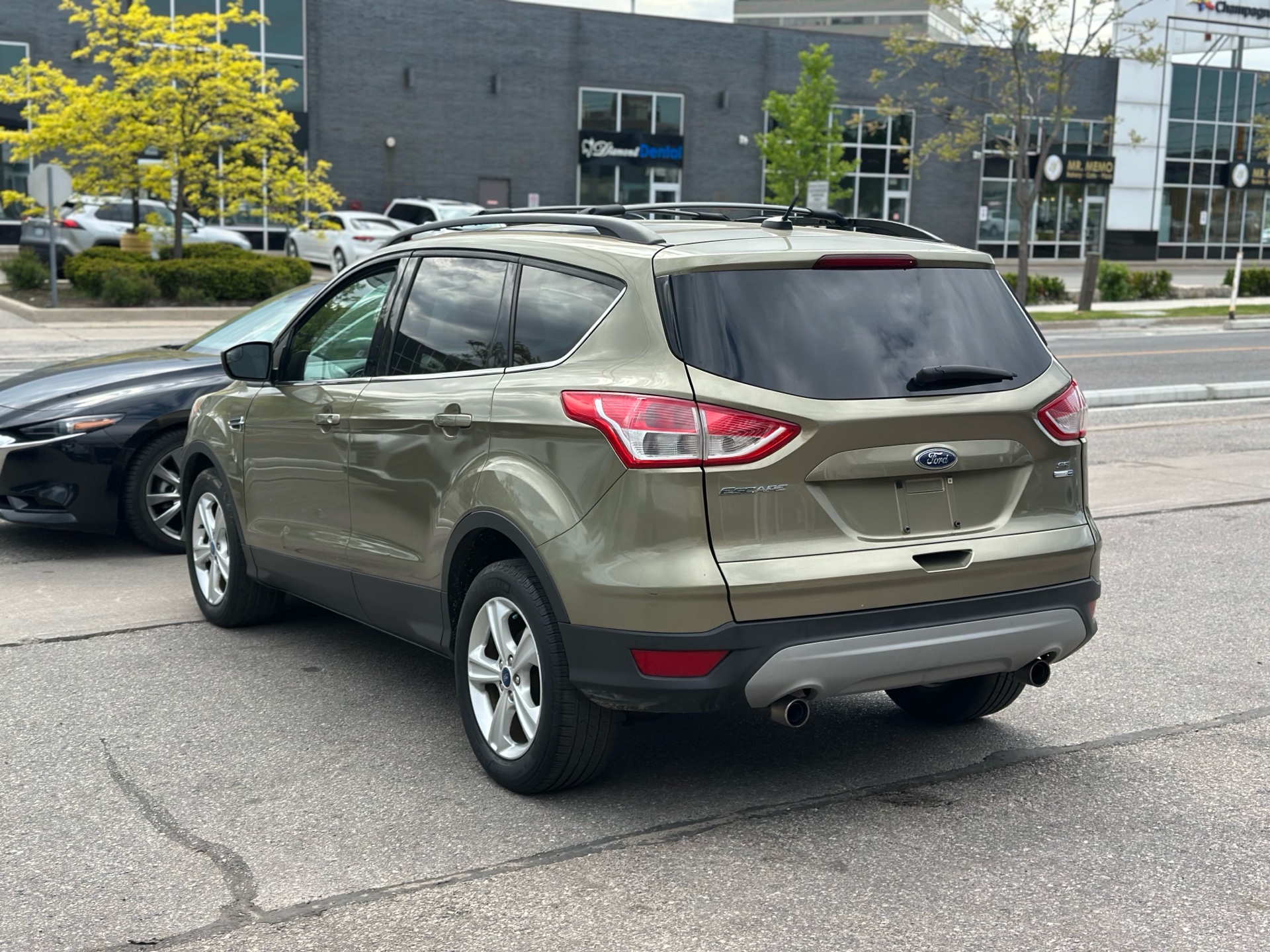 /autocainc/2013-Ford-Escape-8359773768123089.jpg