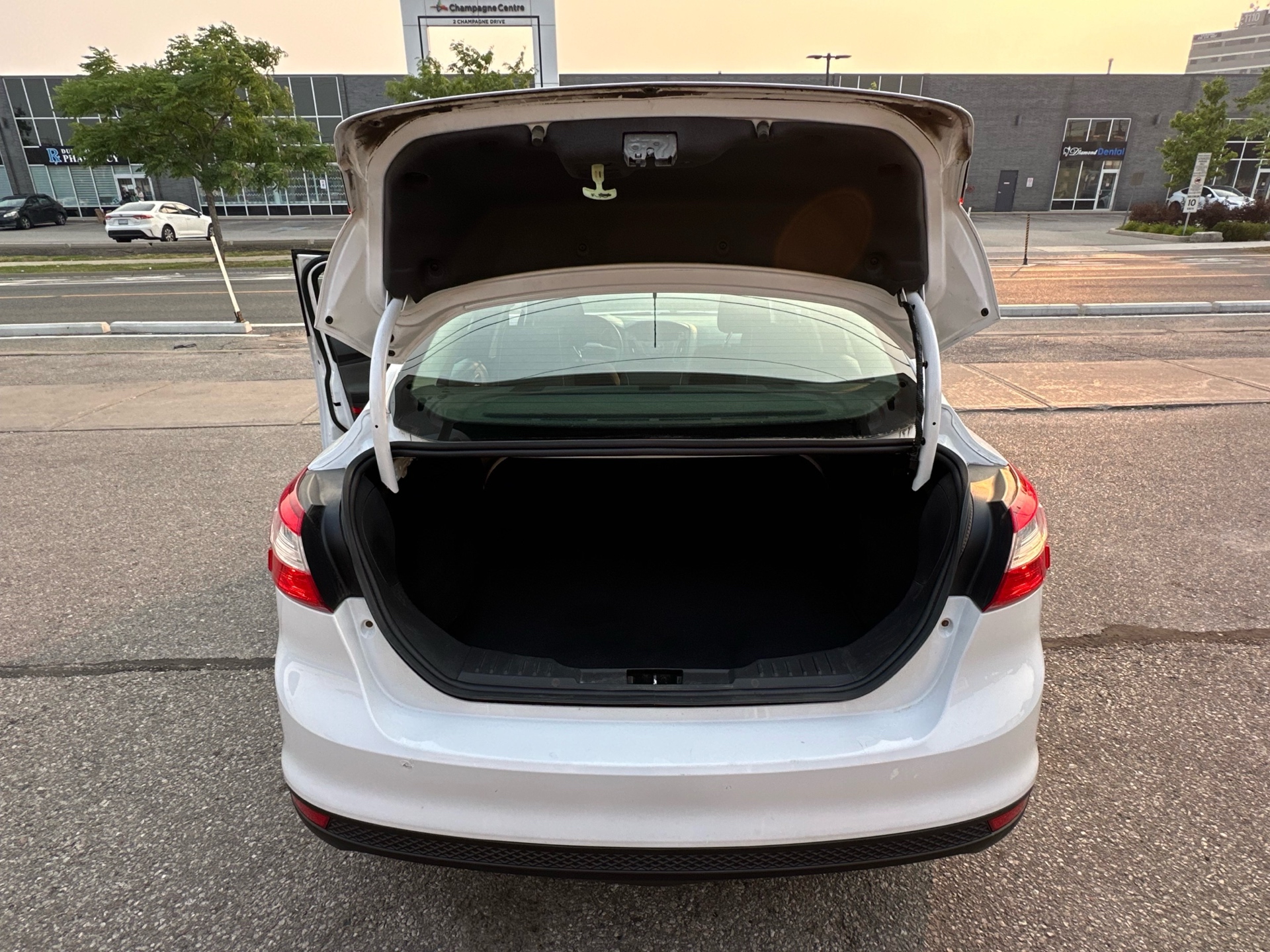 /autocainc/2013-Ford-Focus-4151032663373184.jpg