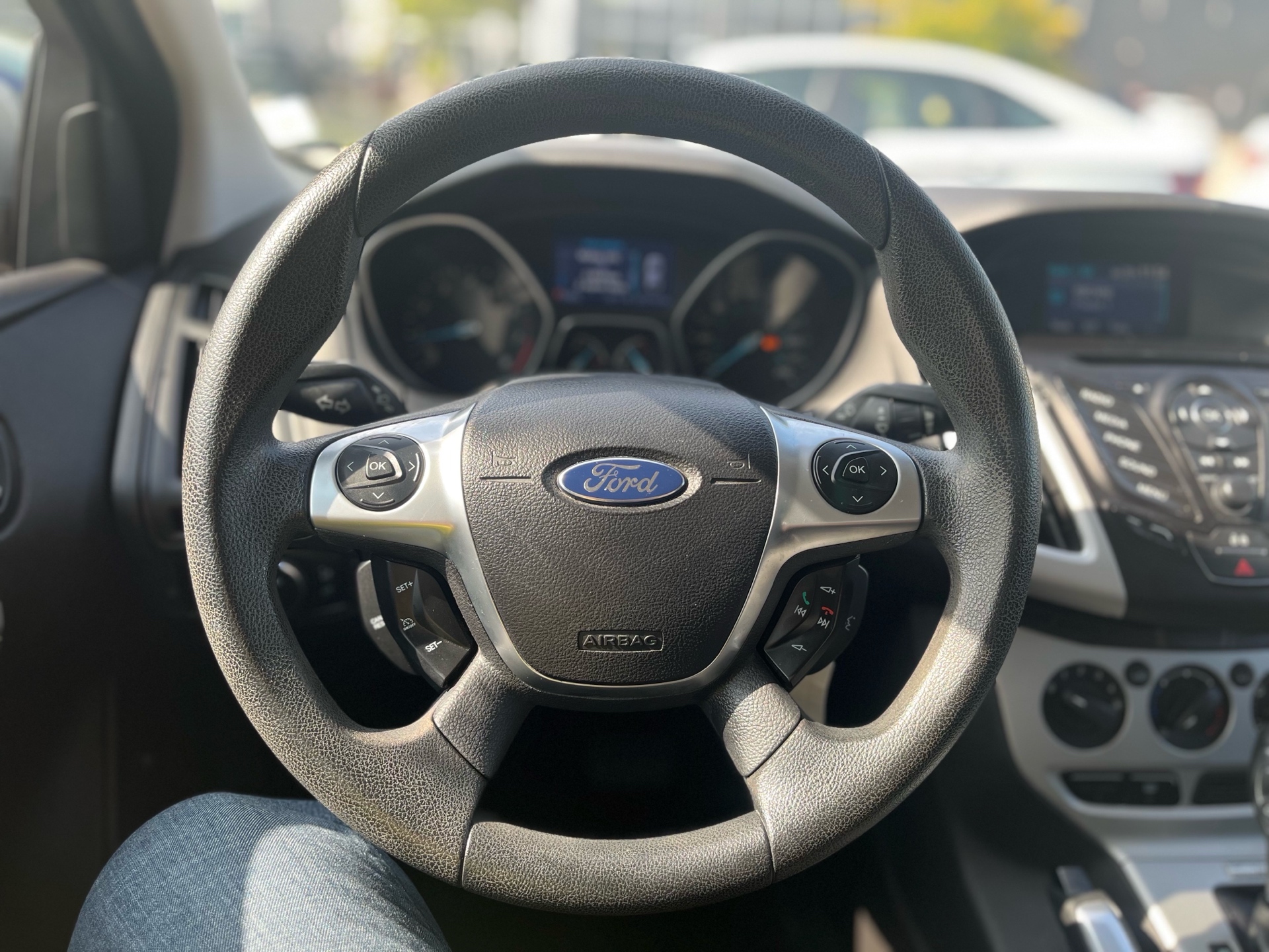 /autocainc/2013-Ford-Focus-8265045075547433.jpg