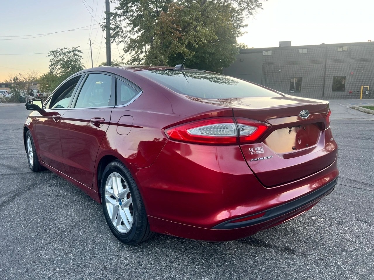 /autocainc/2013-Ford-Fusion-08868337480955968.jpg