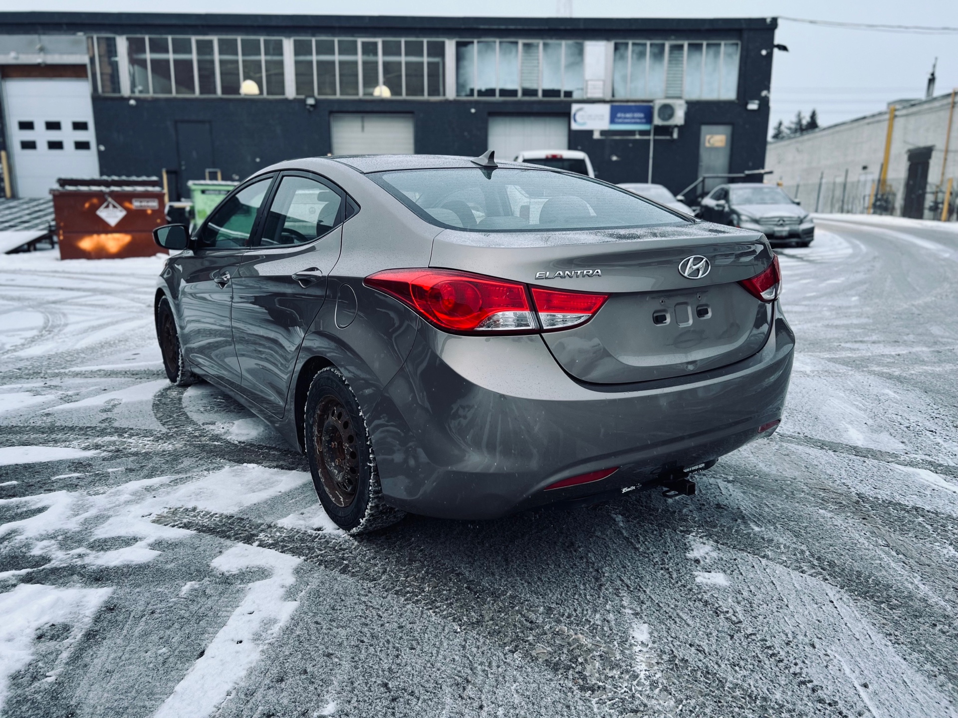 /autocainc/2013-Hyundai-Elantra-012911426419828453.jpg