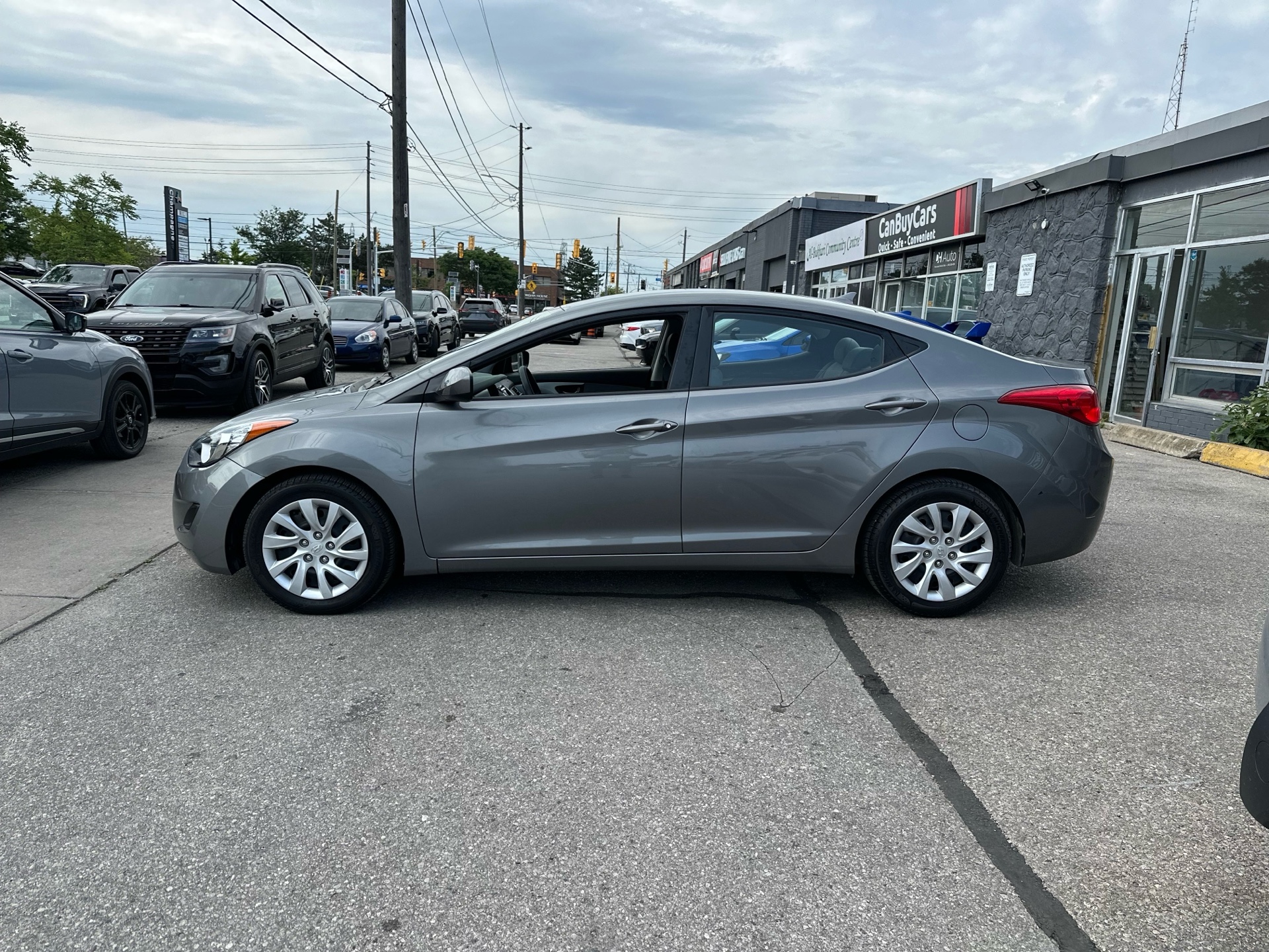 /autocainc/2013-Hyundai-Elantra-7863861492291904.jpg