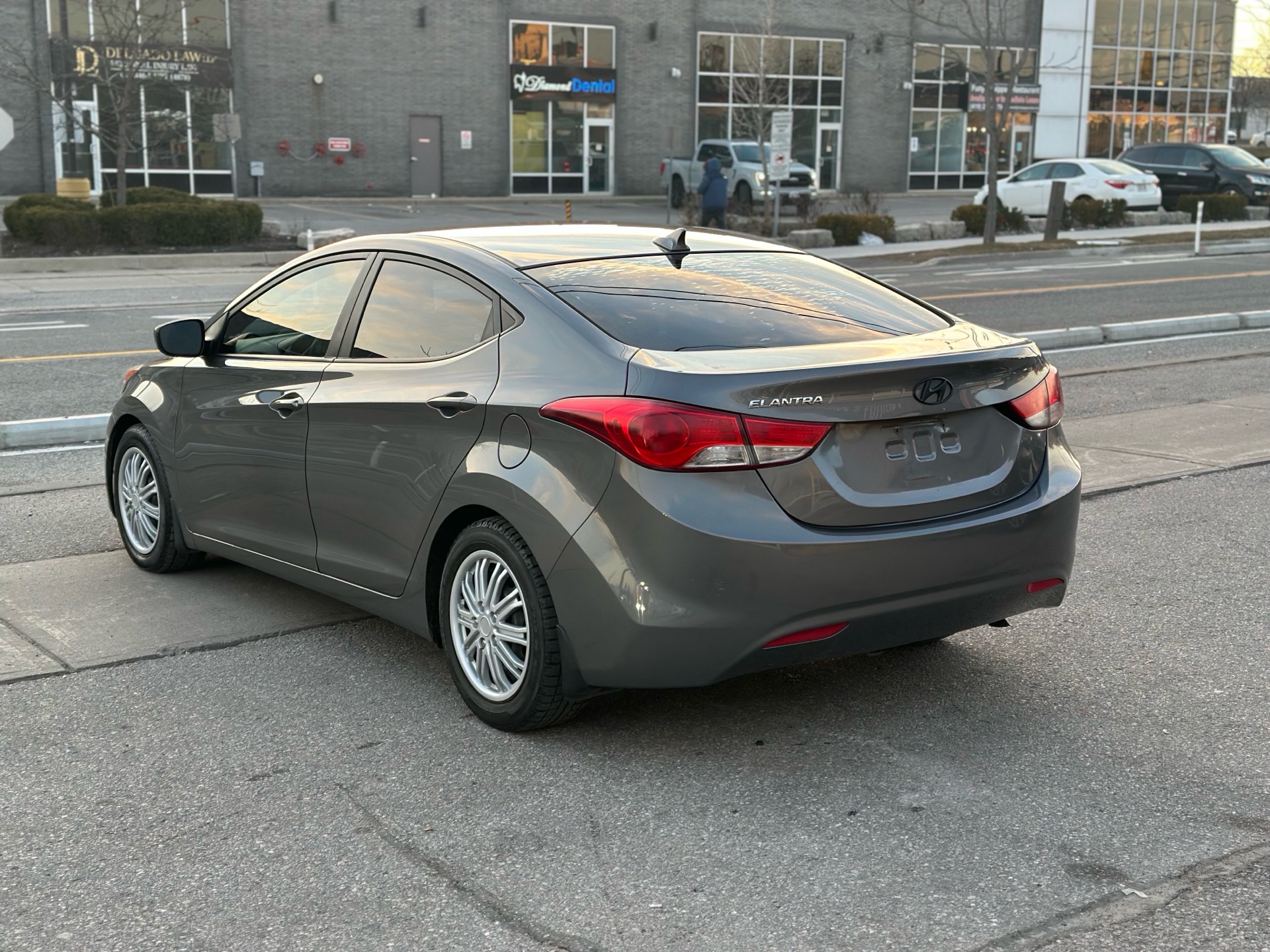 /autocainc/2013-Hyundai-Elantra-8904496152539076.jpg