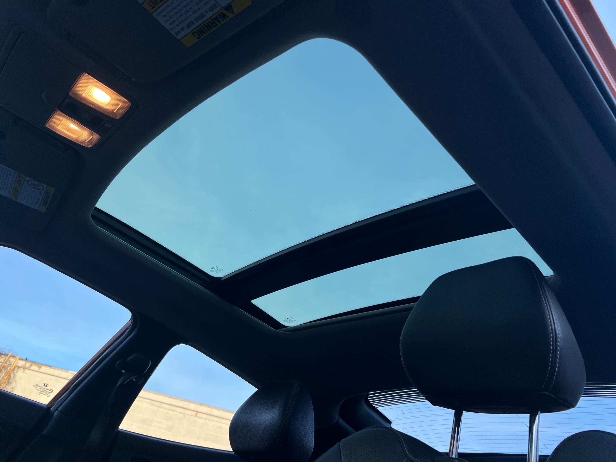/autocainc/2013-Hyundai-Veloster-2948458145899808.jpg
