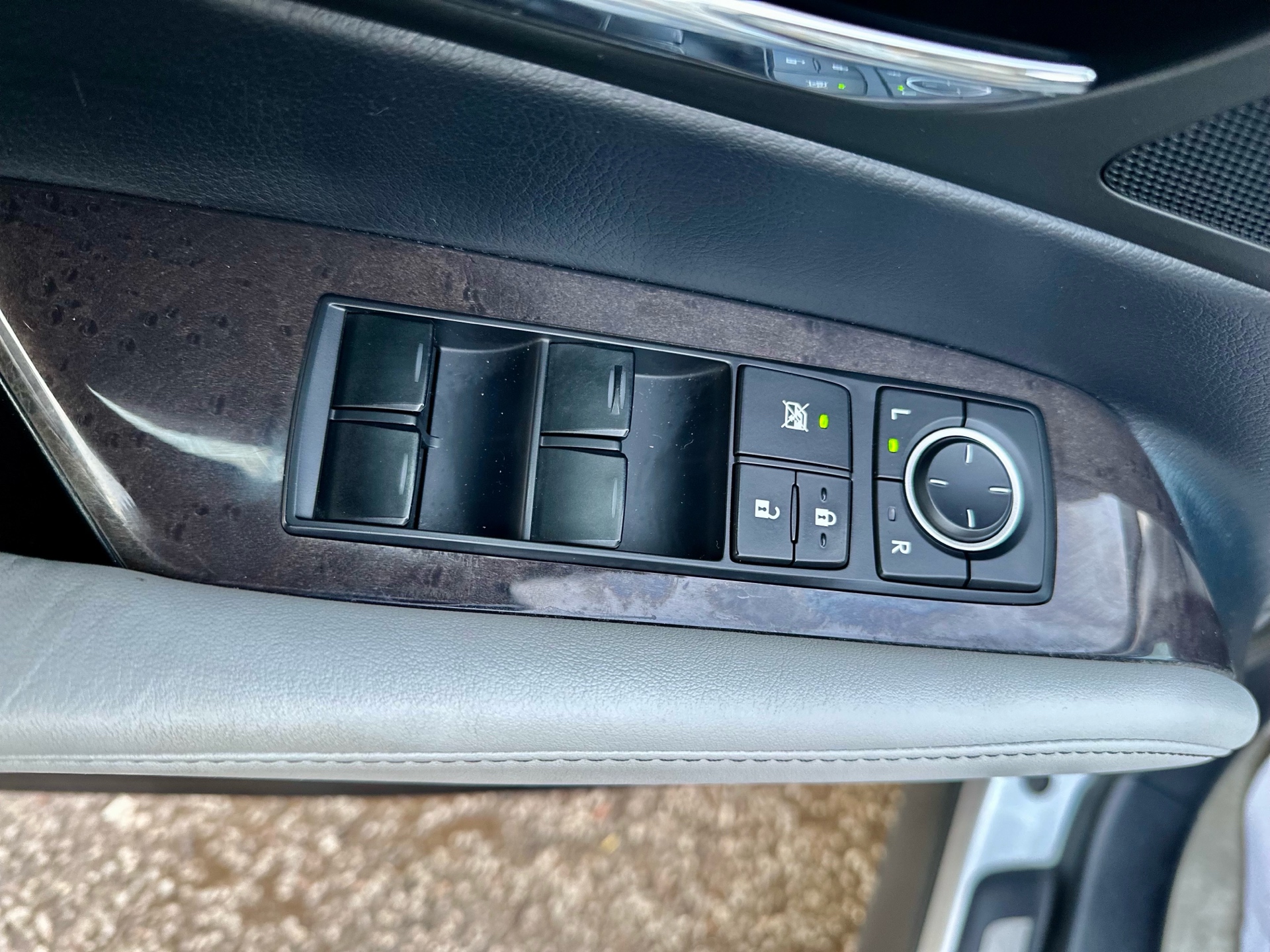 /autocainc/2013-Lexus-RX350-279537885136641.jpg
