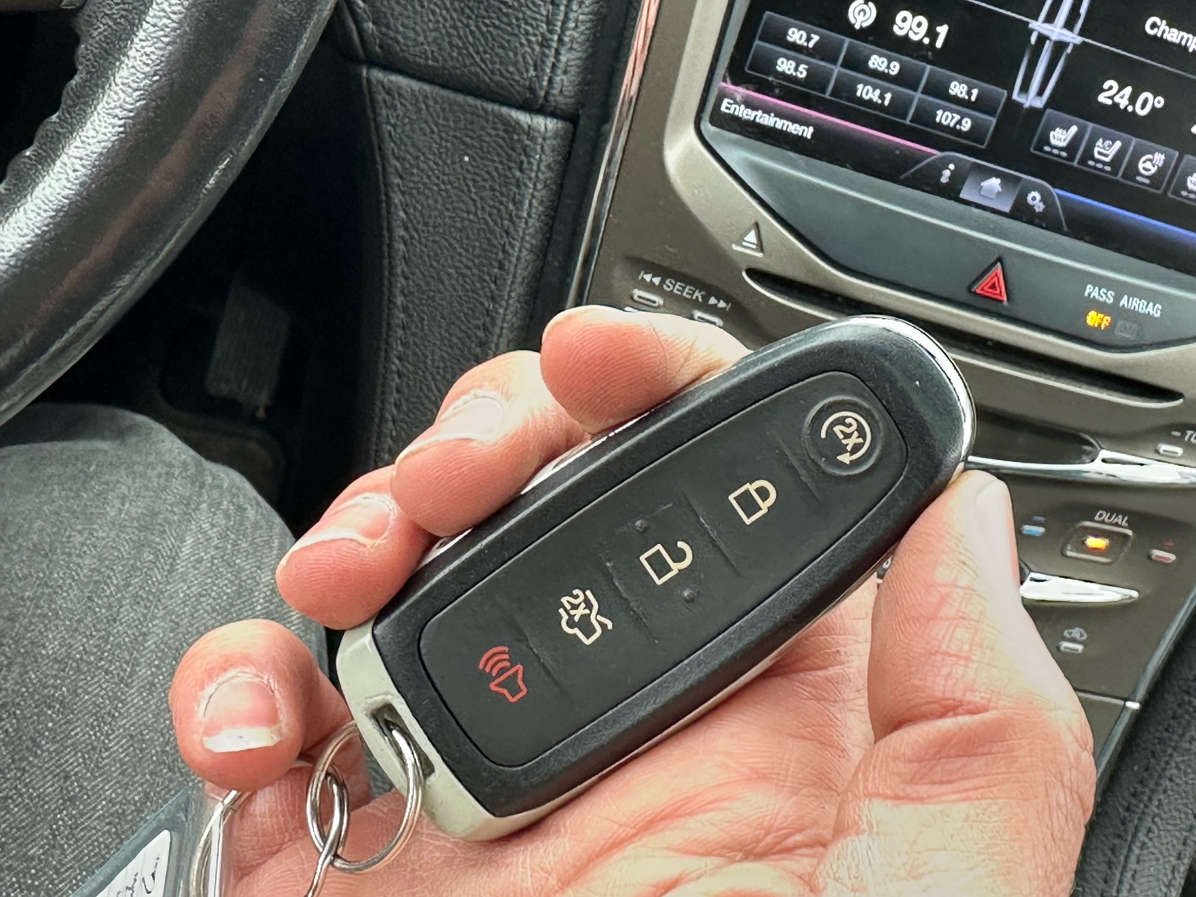 /autocainc/2013-Lincoln-MKX-7536069635049234.jpg