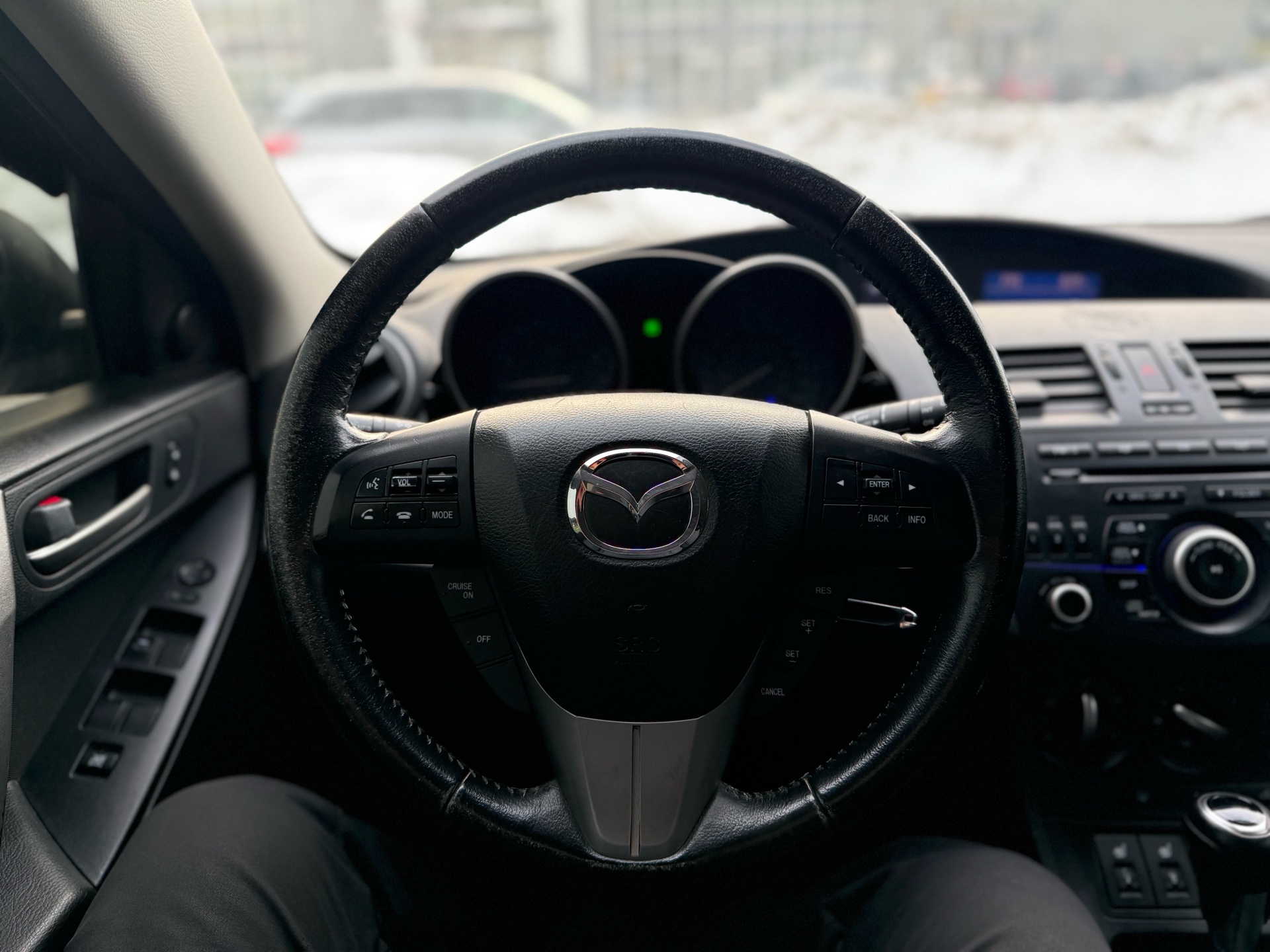 /autocainc/2013-Mazda-Mazda3-2541326871896843.jpg