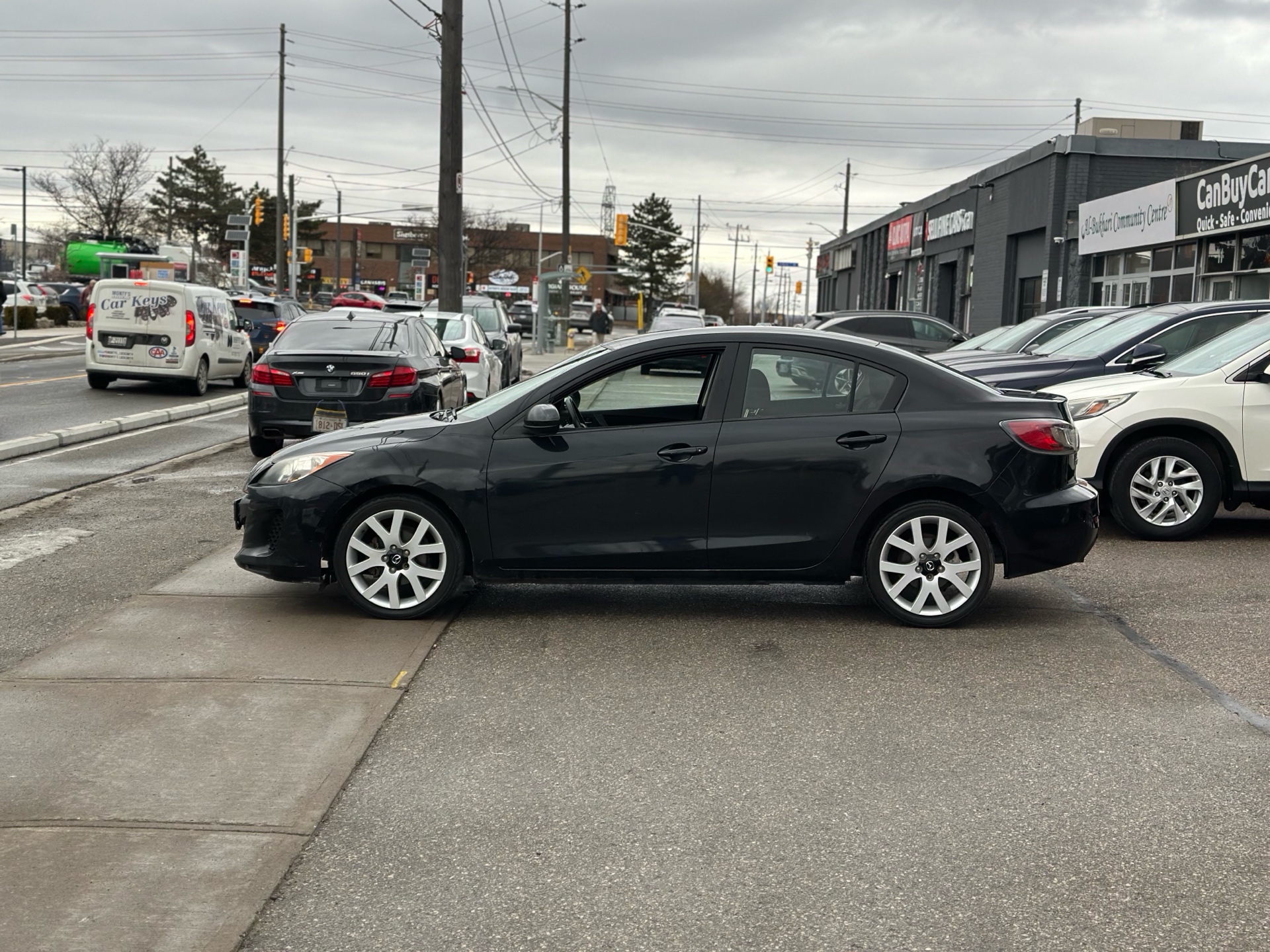 /autocainc/2013-Mazda-Mazda3-4341137447667709.jpg