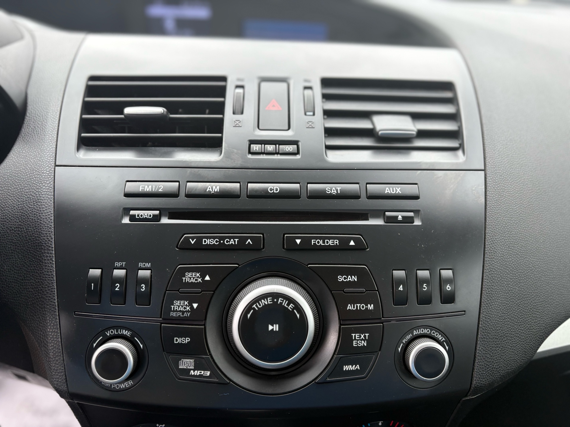 /autocainc/2013-Mazda-Mazda3-47264631224506215.jpg