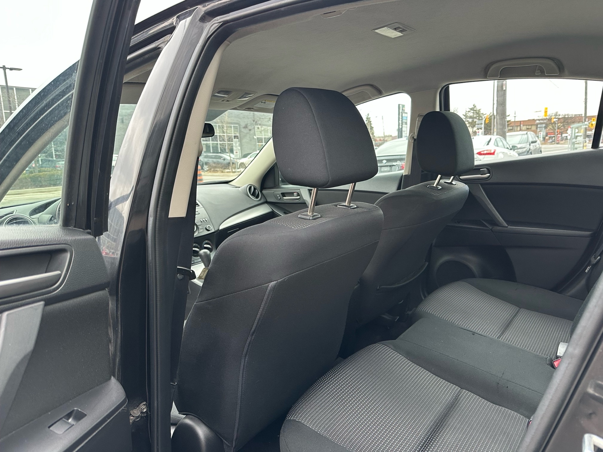 /autocainc/2013-Mazda-Mazda3-6958709967149479.jpg