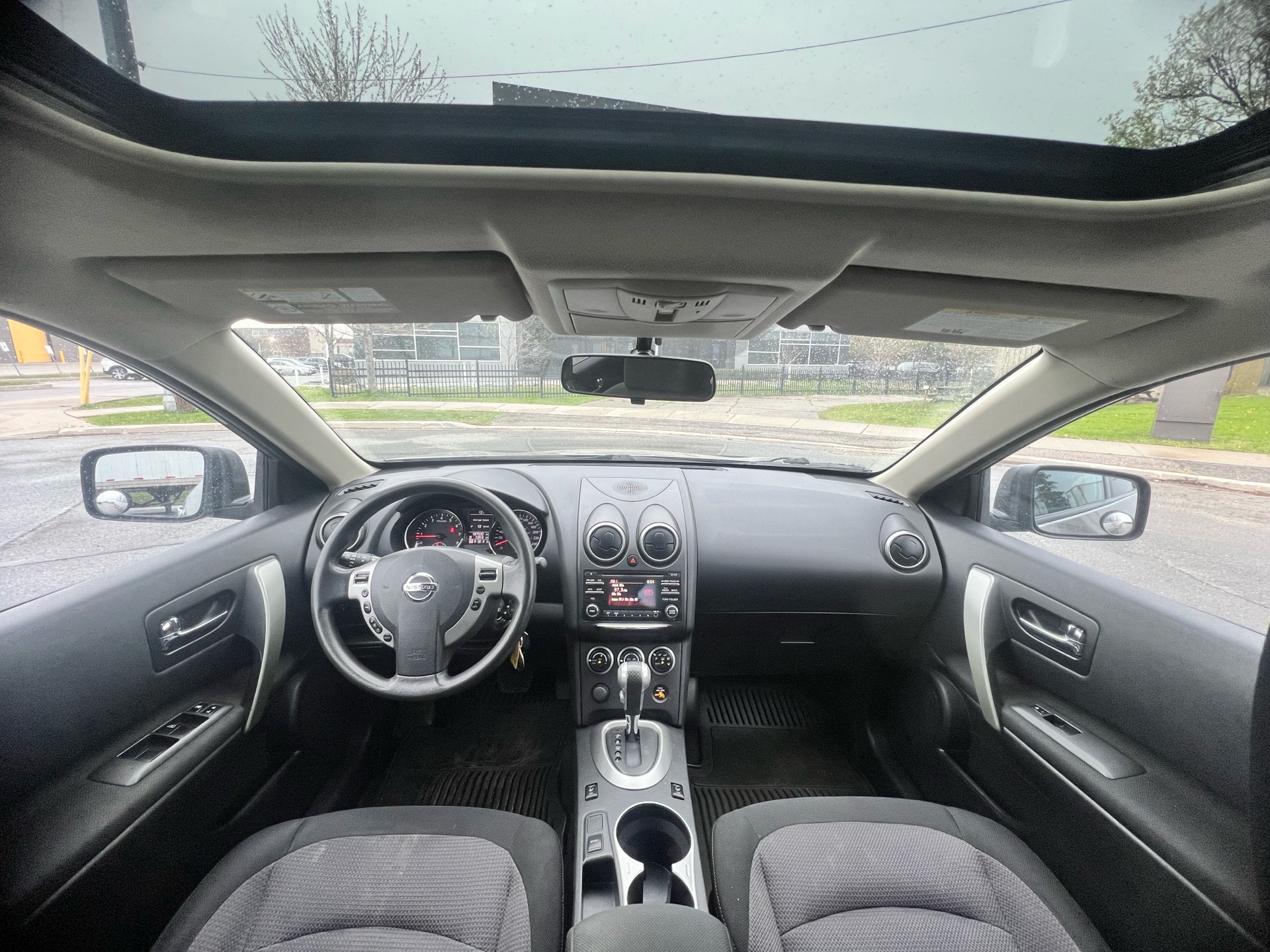 /autocainc/2013-Nissan-Rogue-2923113741461614.jpg