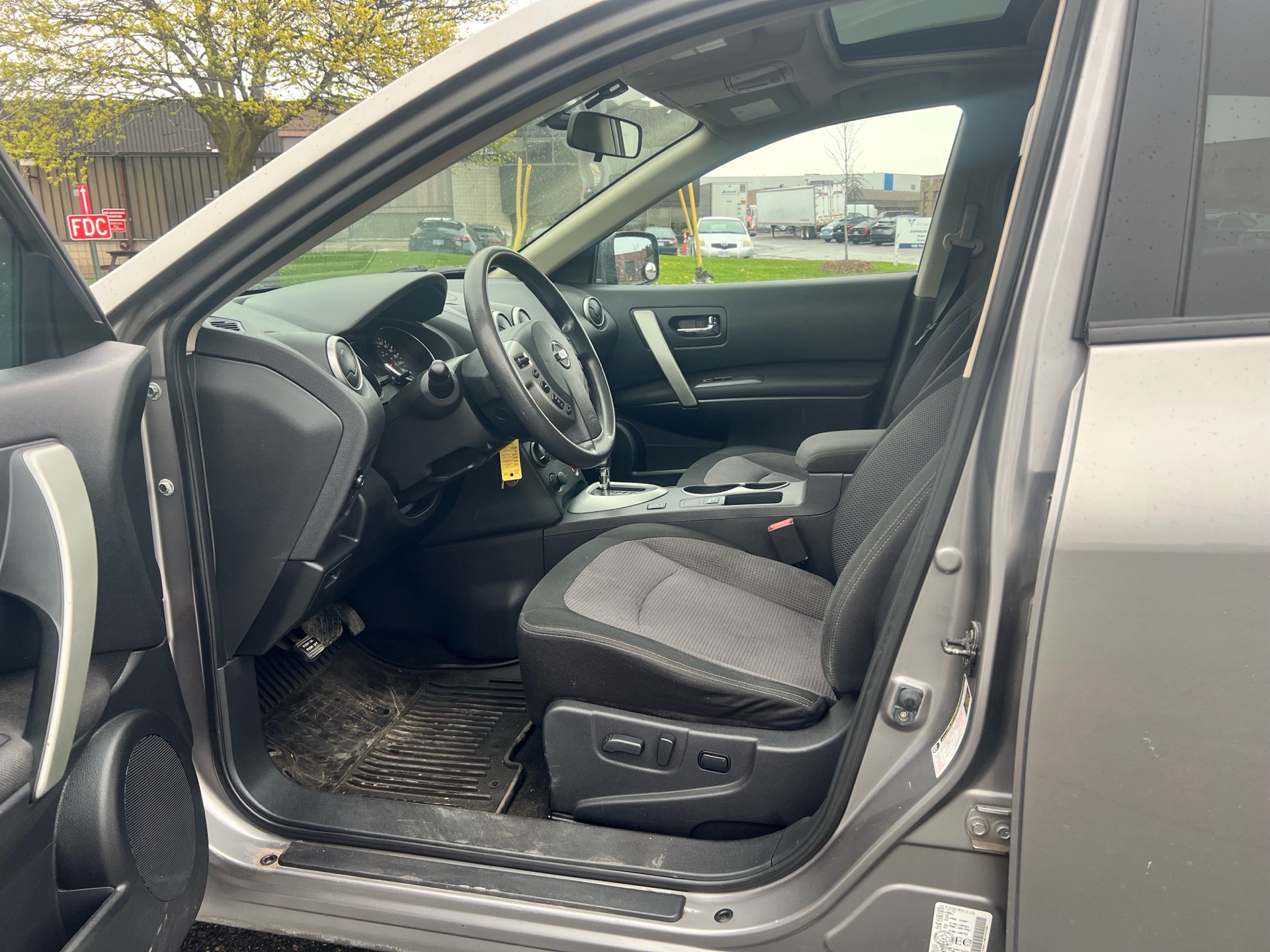 /autocainc/2013-Nissan-Rogue-49141805953708073.jpg