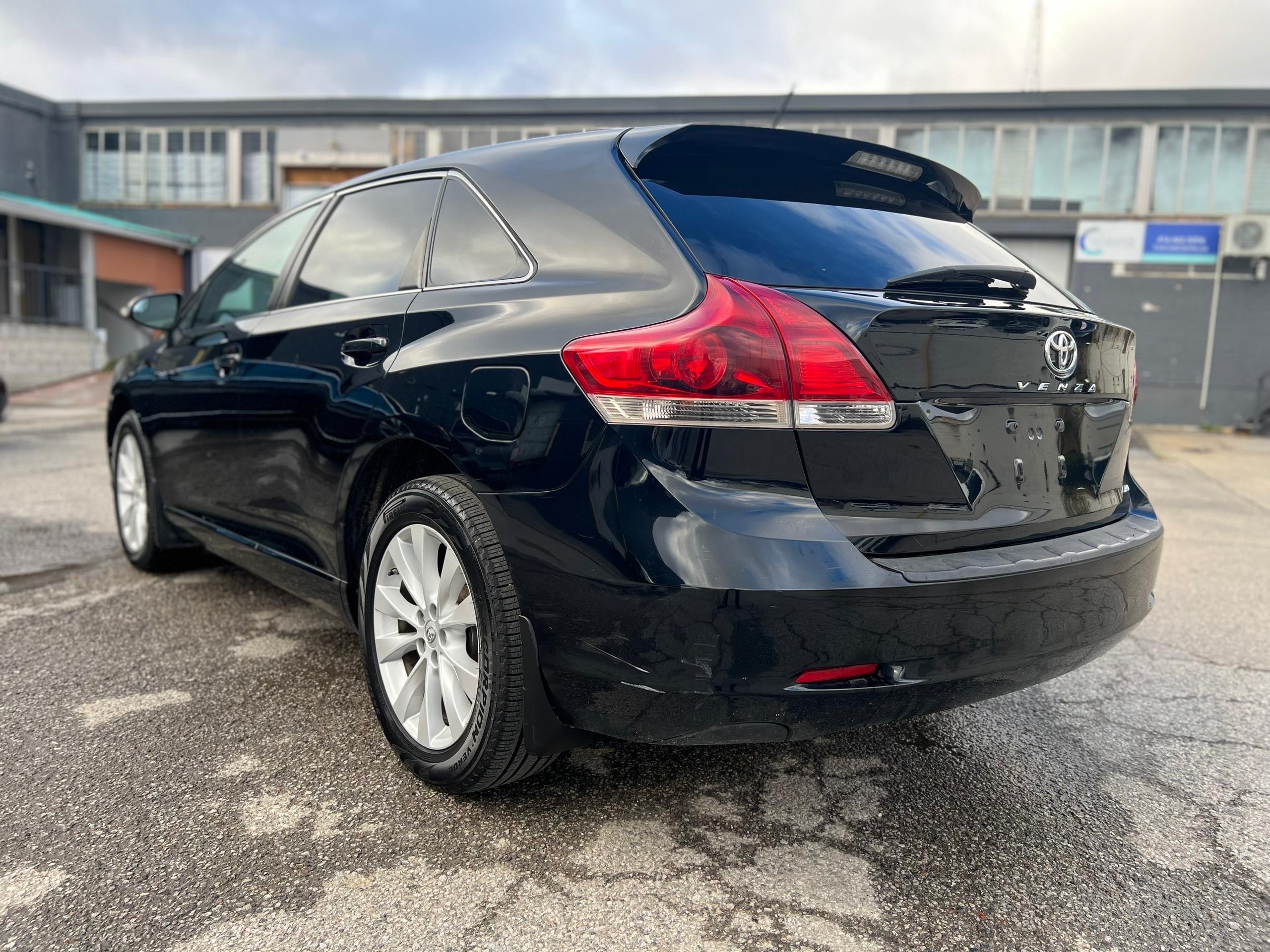 /autocainc/2013-Toyota-Venza-13589692846069634.jpg