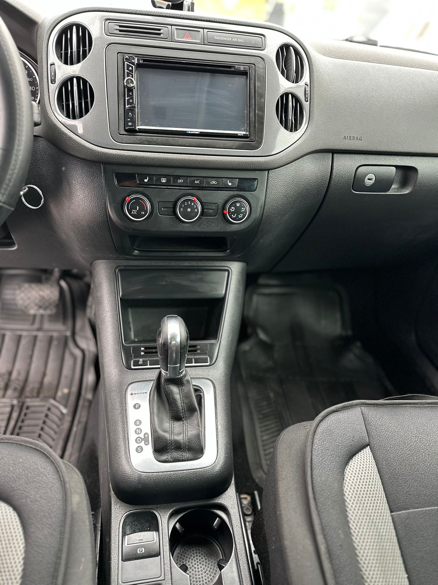 /autocainc/2013-Volkswagen-Tiguan-10899974169744353.jpg