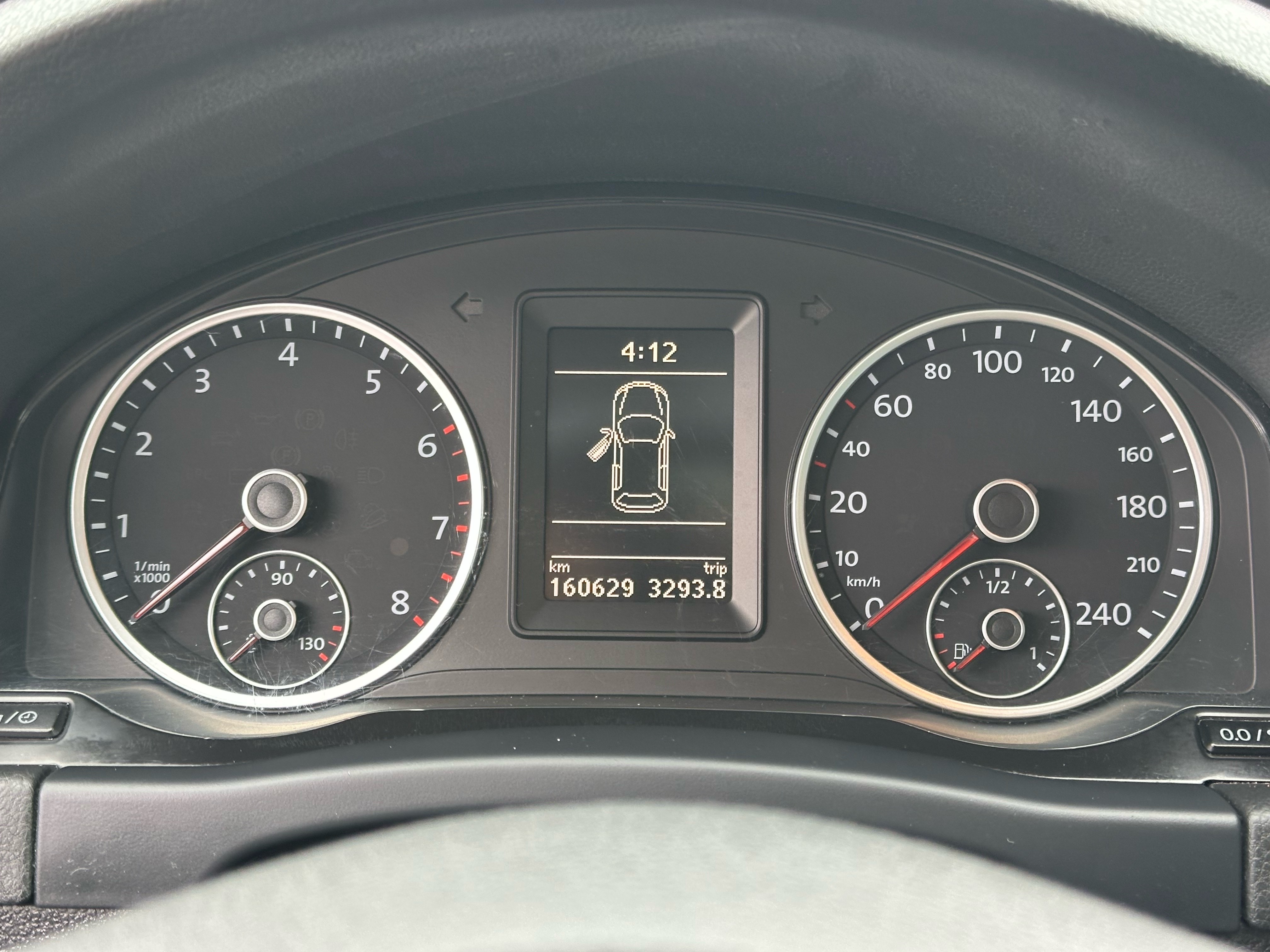 /autocainc/2013-Volkswagen-Tiguan-1323237449362895.jpg