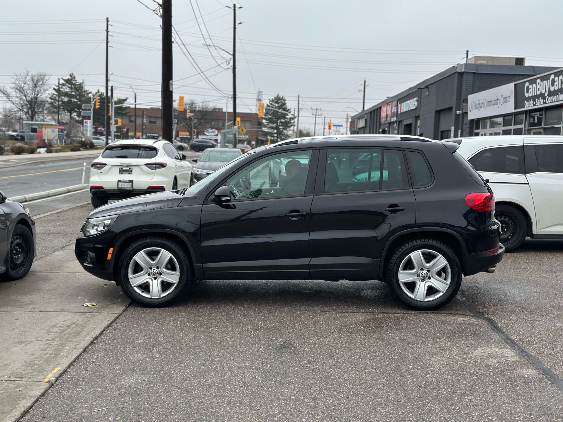 /autocainc/2013-Volkswagen-Tiguan-35019774209707966.jpg