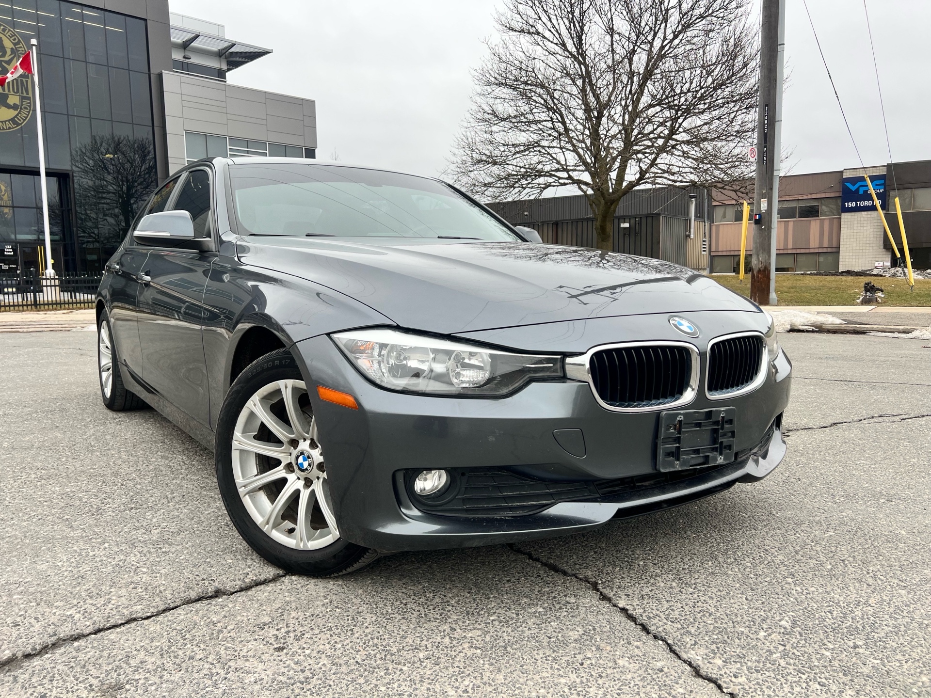 /autocainc/2014-BMW-3-Series-15435384842090305.jpg