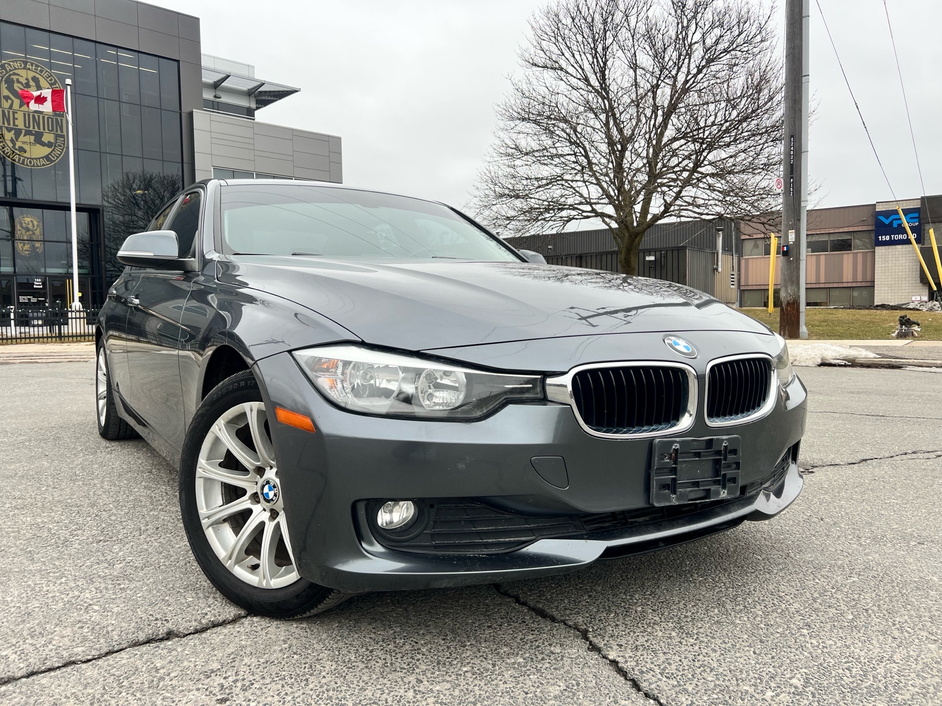 /autocainc/2014-BMW-3-Series-8137979177856778.jpg