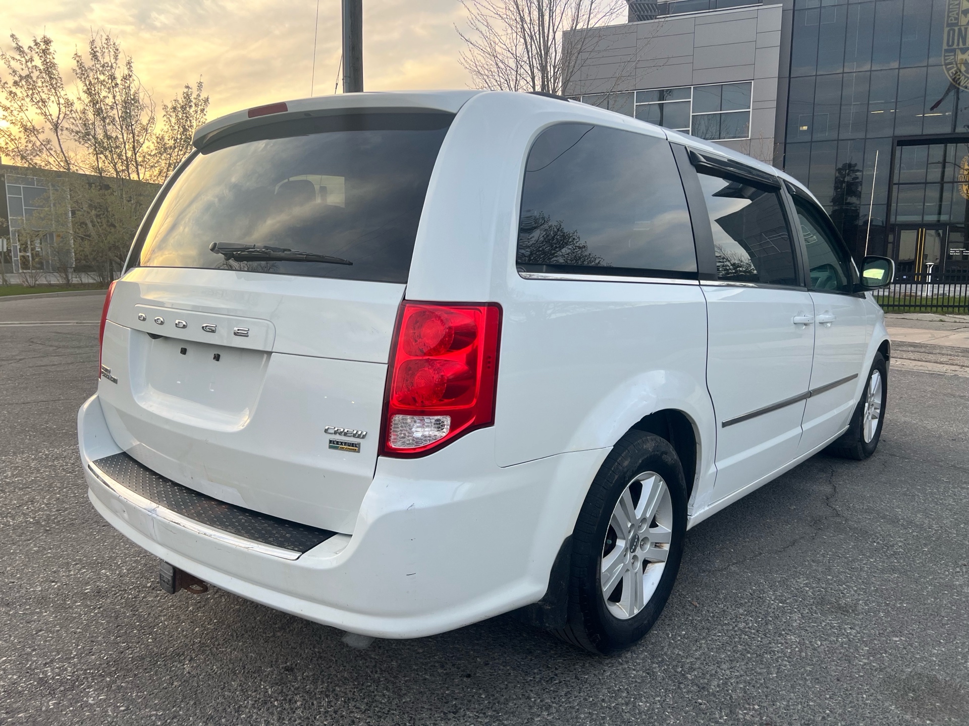 /autocainc/2014-Dodge-GrandCaravan-9900555759092446.jpg