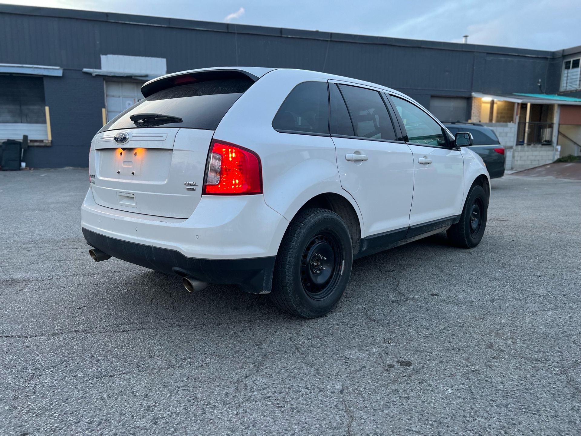 /autocainc/2014-Ford-Edge-7139668155145154.jpg