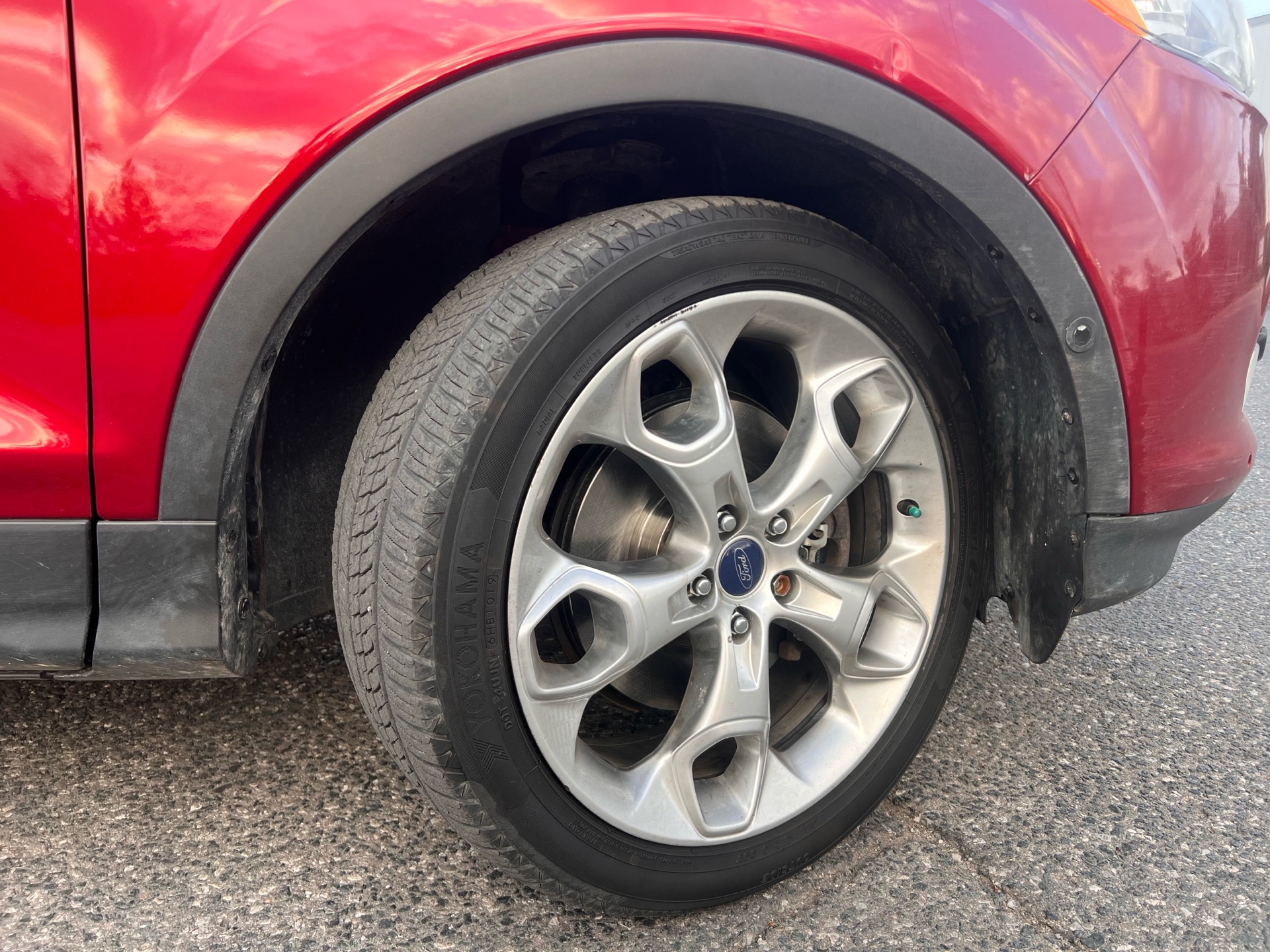 /autocainc/2014-Ford-Escape-3007834089576822.jpg