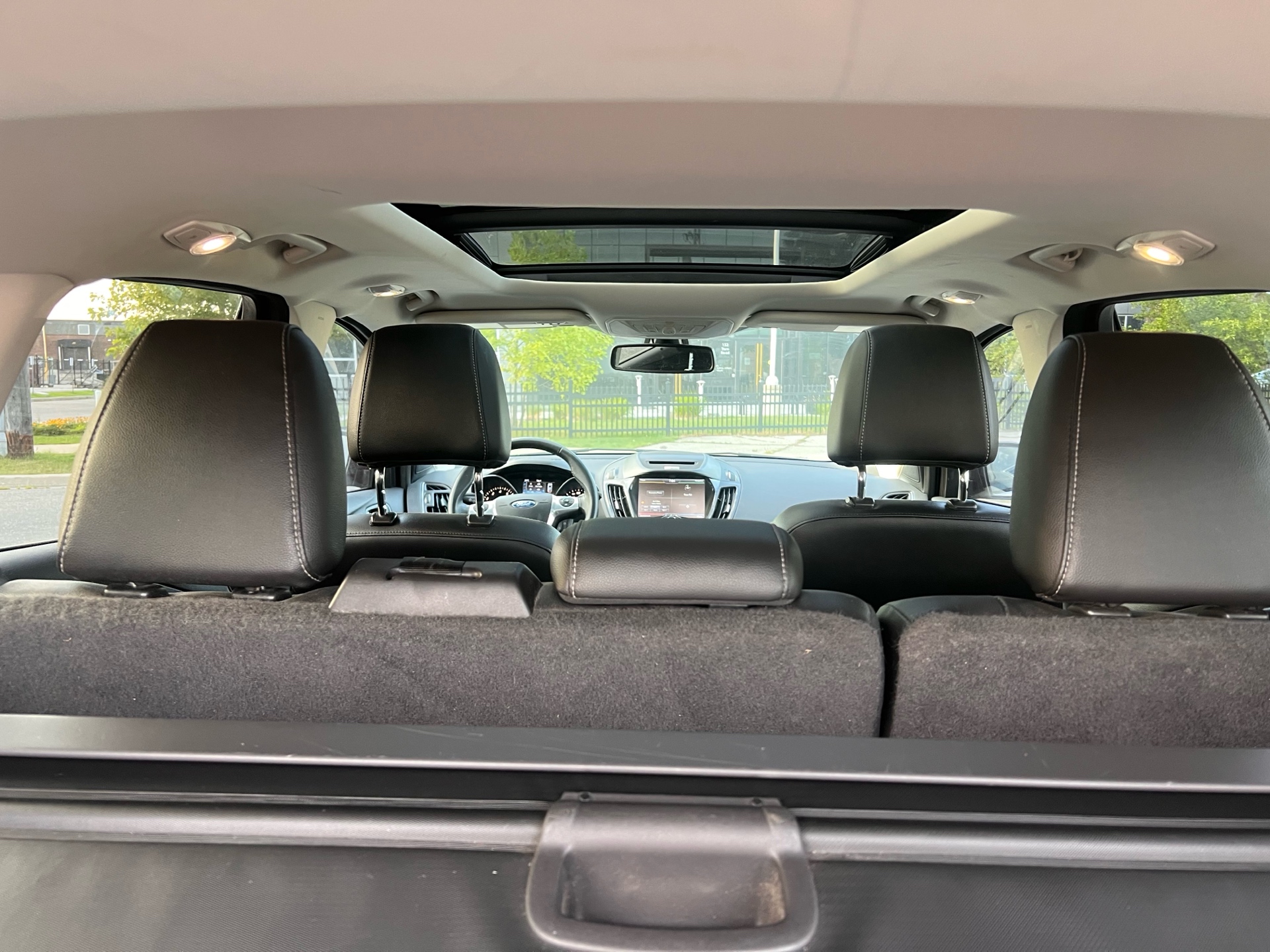 /autocainc/2014-Ford-Escape-30993111522535366.jpg