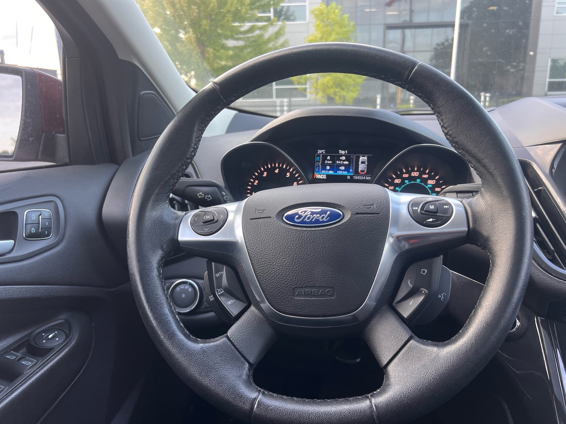 /autocainc/2014-Ford-Escape-9510881102712019.jpg