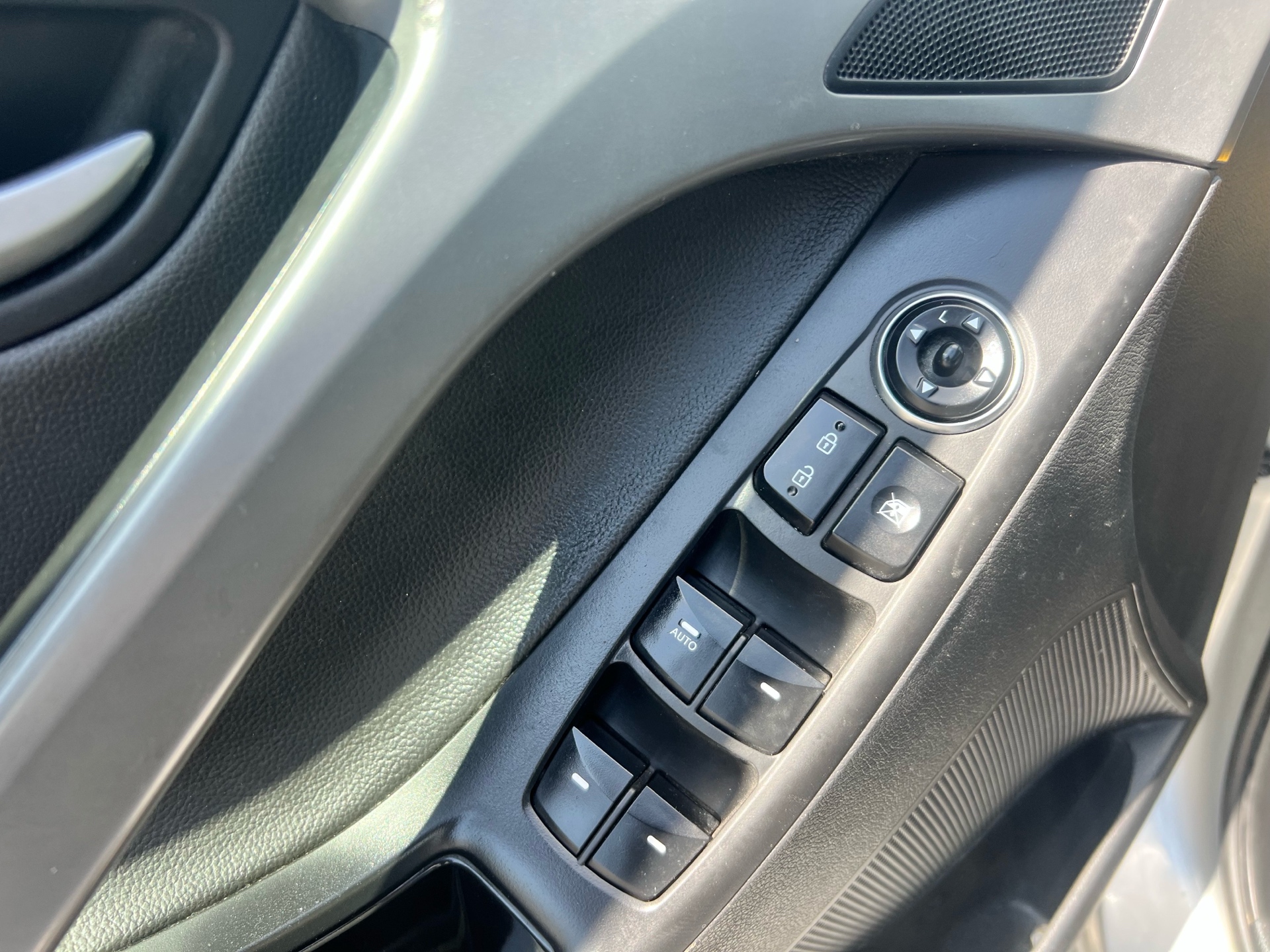 /autocainc/2014-Hyundai-Elantra-546072464595611.jpg