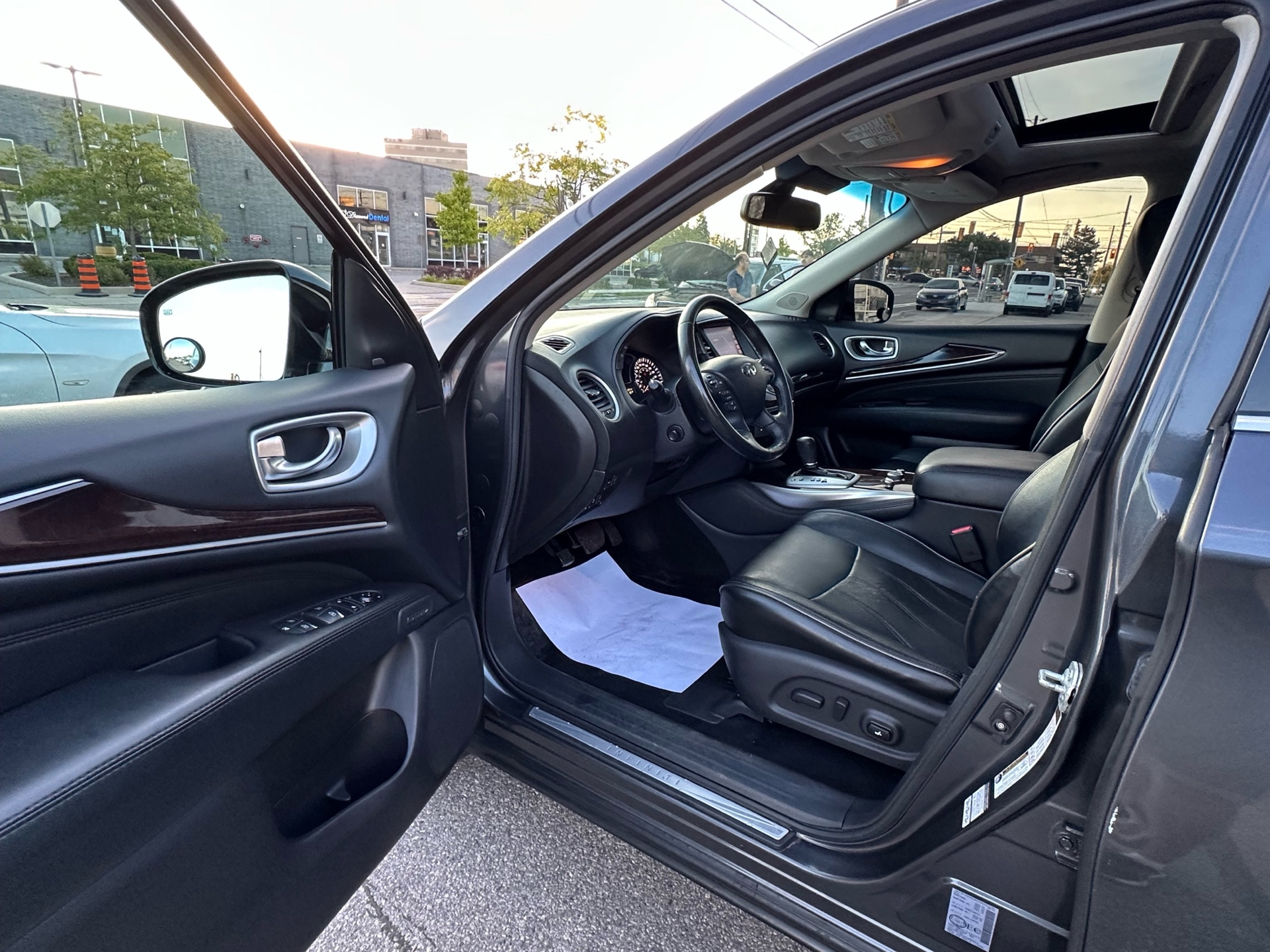 /autocainc/2014-INFINITI-QX60-16874382339323546.jpg