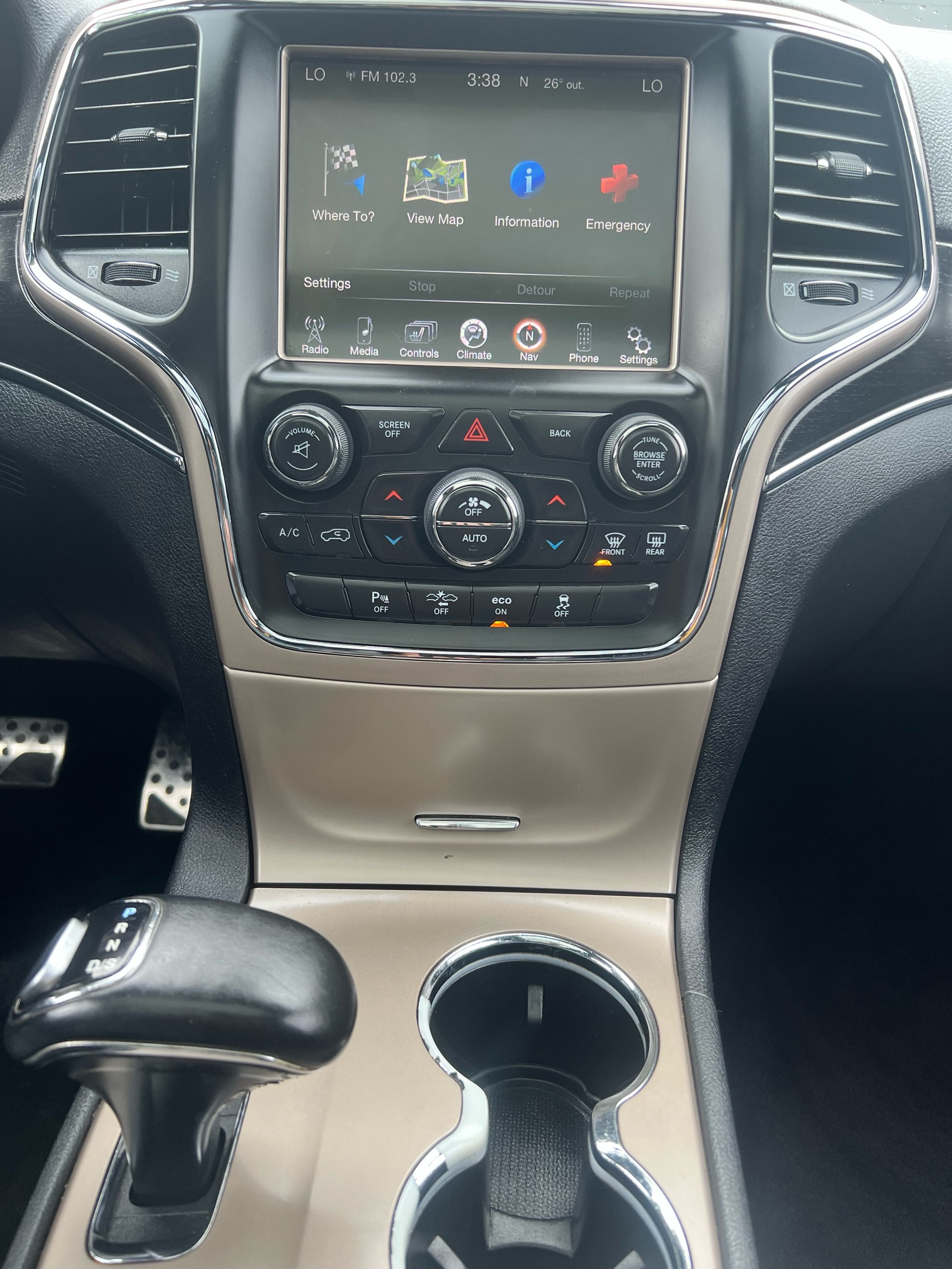 /autocainc/2014-Jeep-GrandCherokee-14327368369244908.jpg