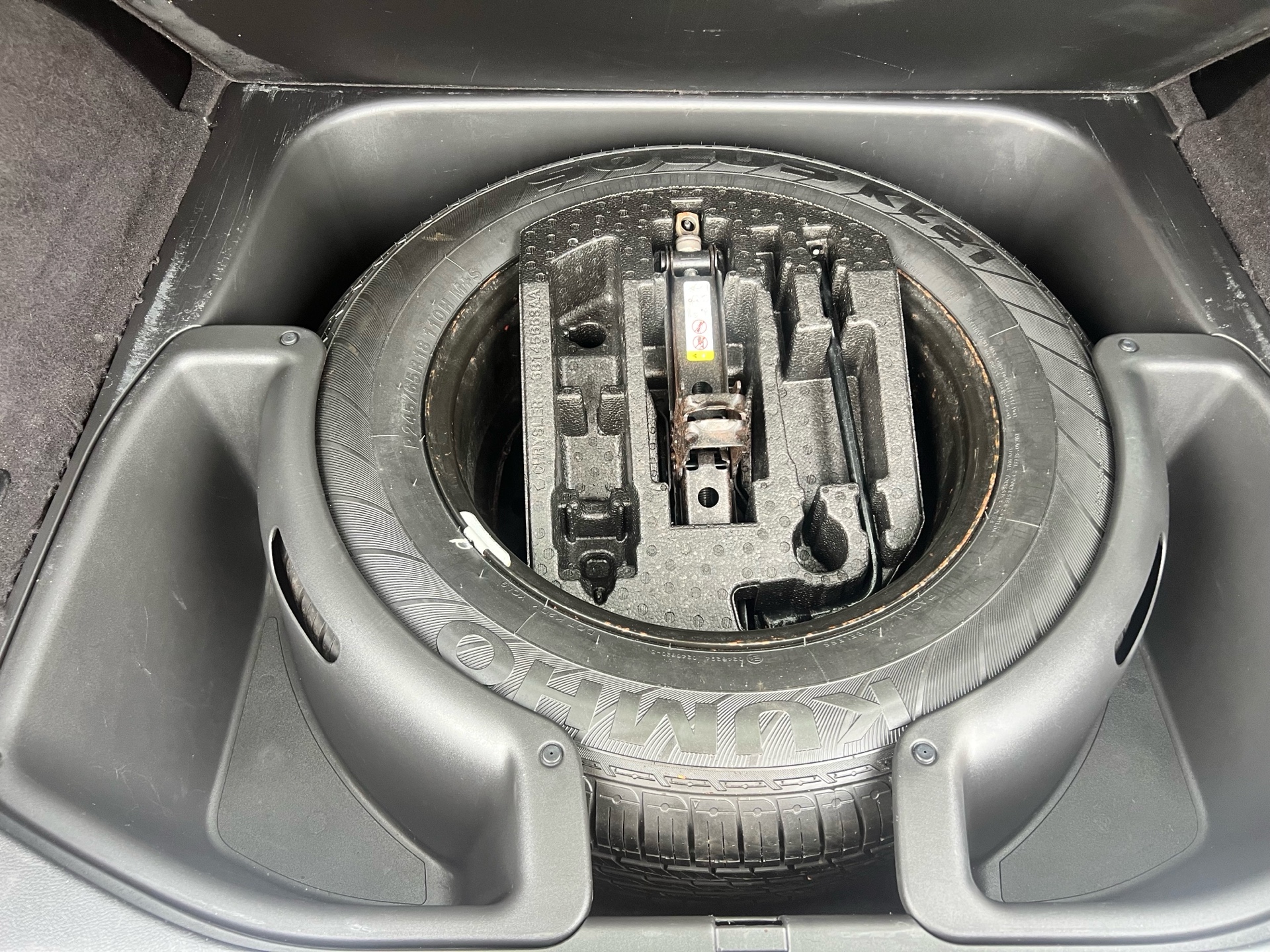 /autocainc/2014-Jeep-GrandCherokee-18965365642984056.jpg