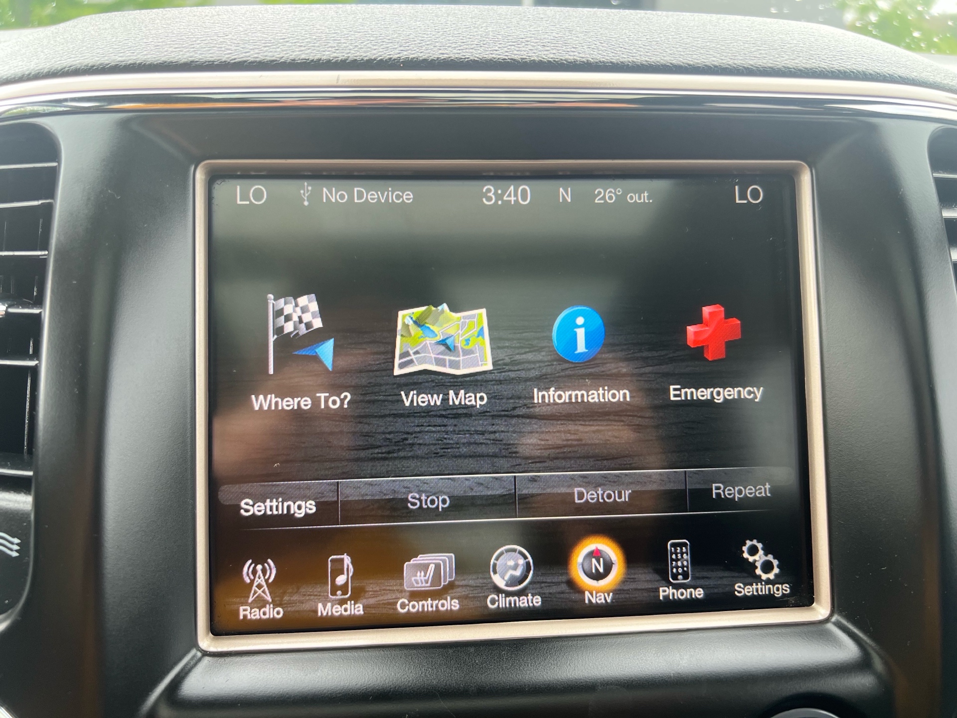 /autocainc/2014-Jeep-GrandCherokee-7440249544481992.jpg