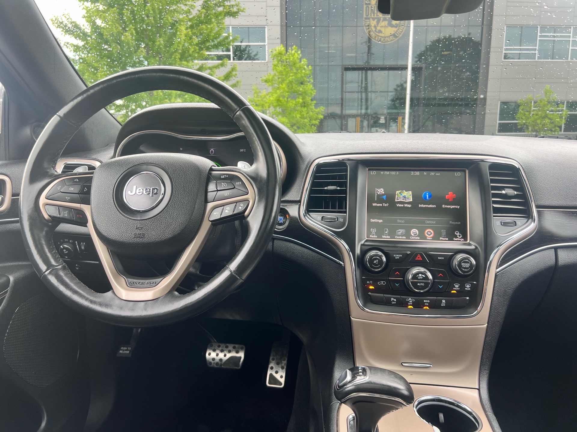 /autocainc/2014-Jeep-GrandCherokee-8277143838594381.jpg