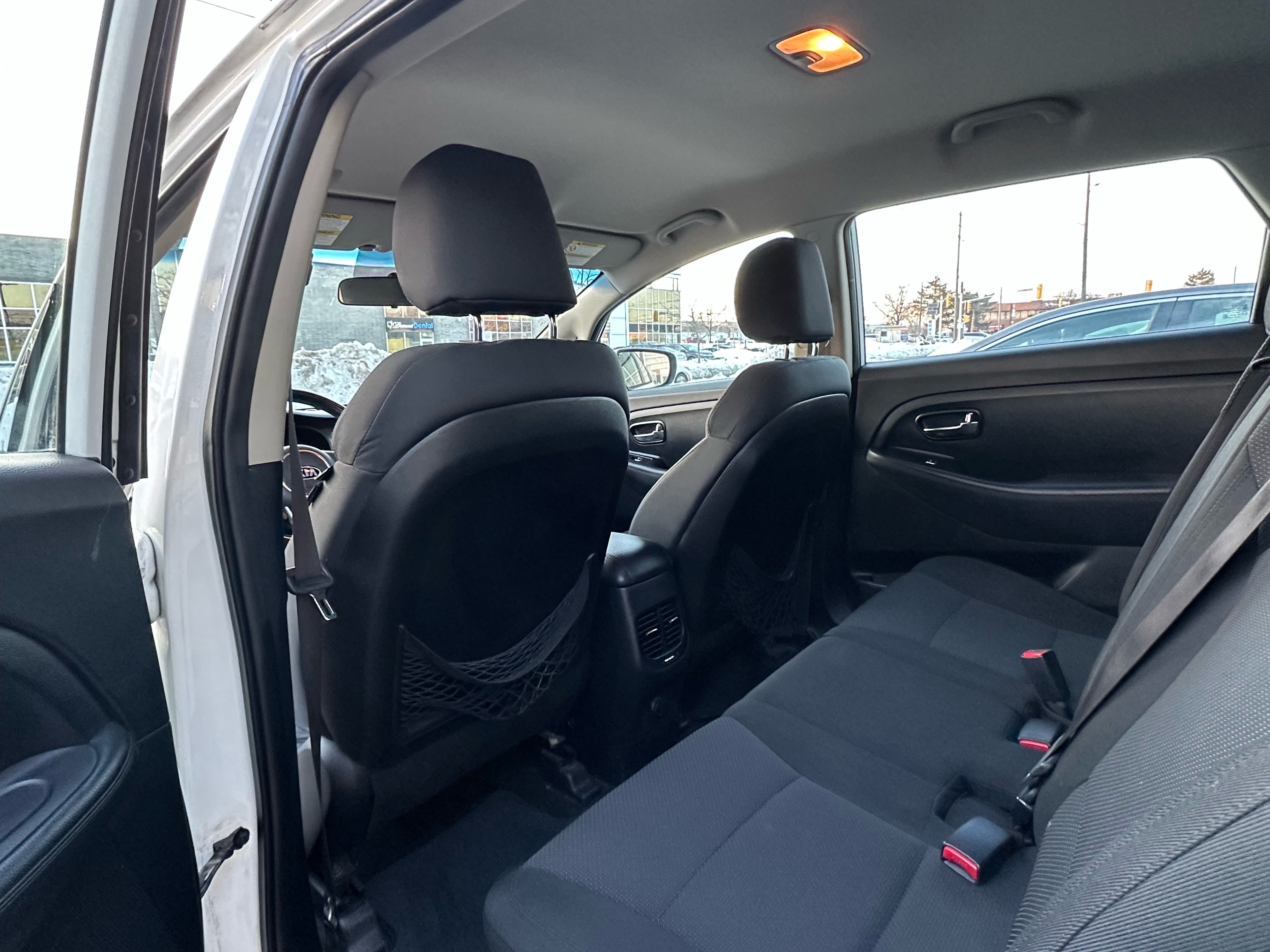 /autocainc/2014-Kia-Rondo-25328398892334403.jpg