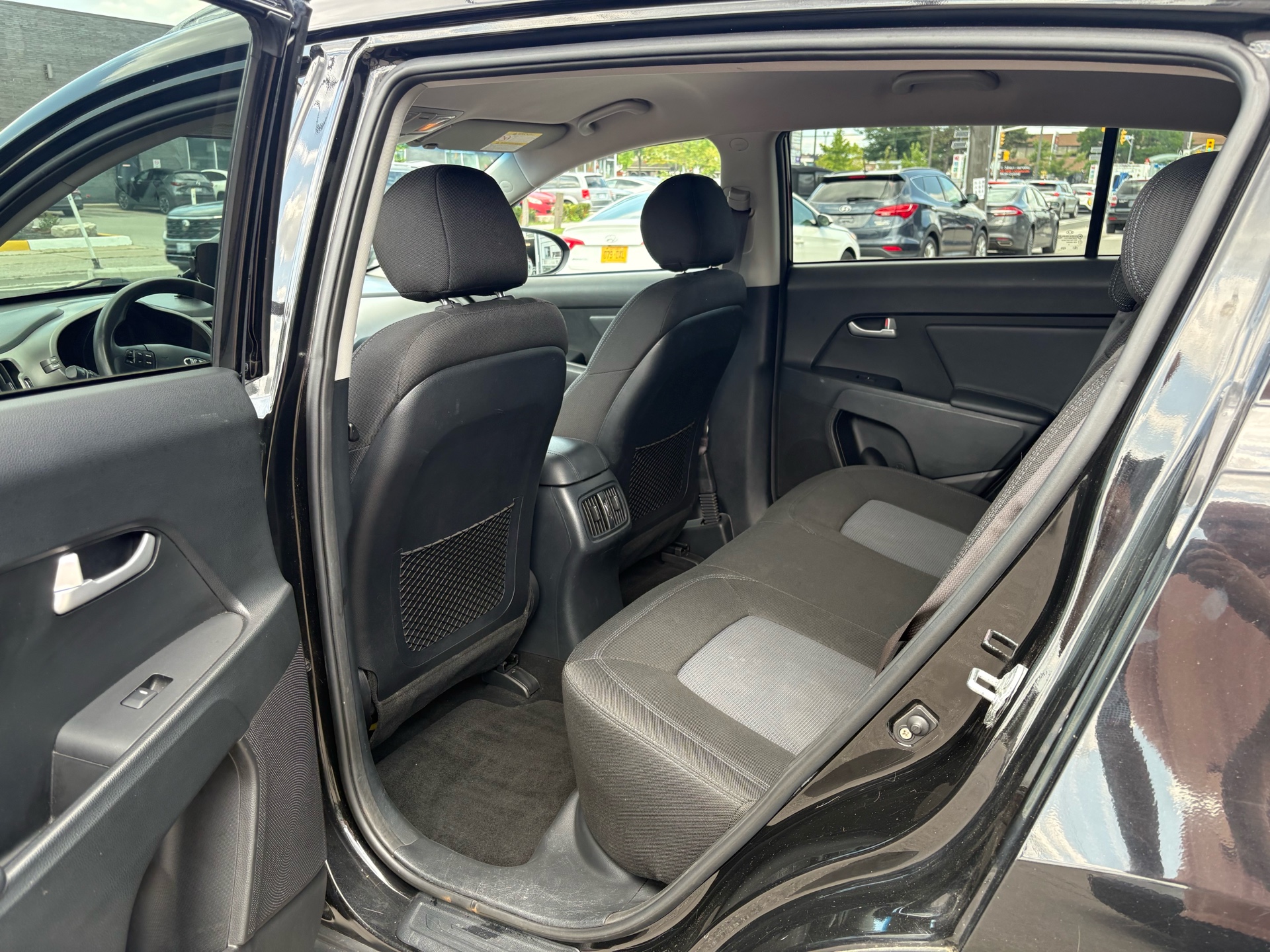 /autocainc/2014-Kia-Sportage-8828236005918721.jpg
