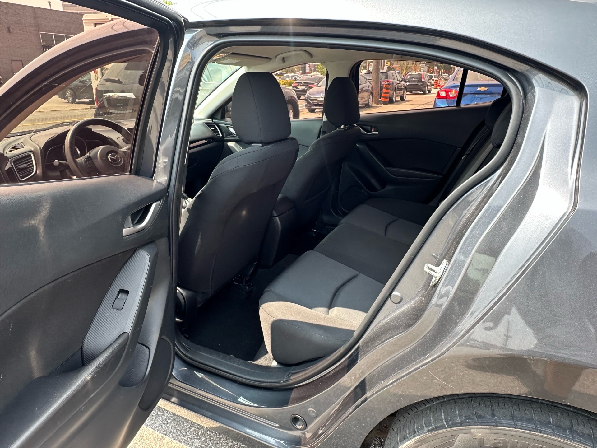 /autocainc/2014-Mazda-Mazda3-9441456116447551.jpg